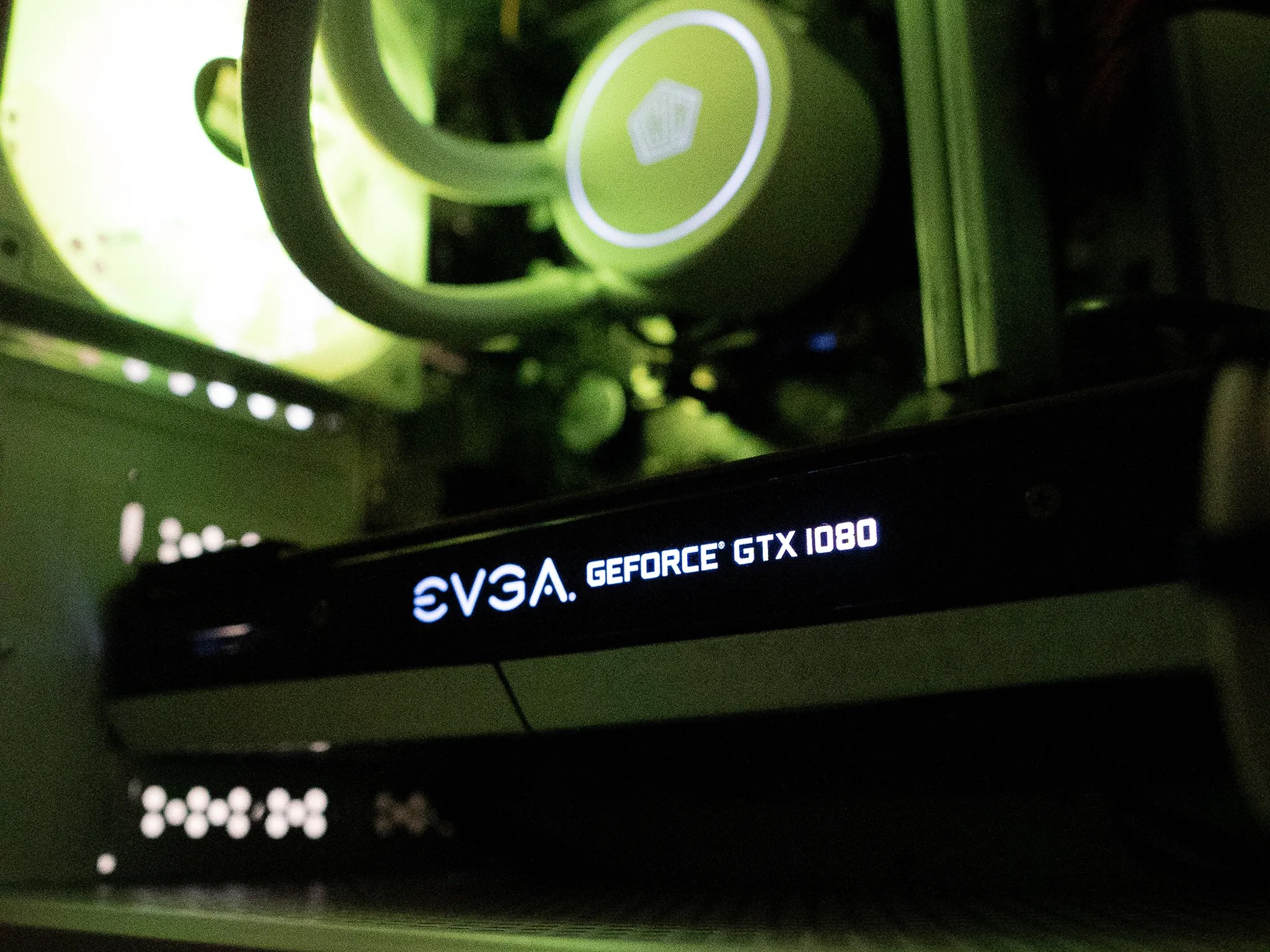 🌨🌨 | EVGA GTX 1080 8GB | RYZEN 5 3500X | 16GB DDR4 RAM | 750GB | Arctic Winter