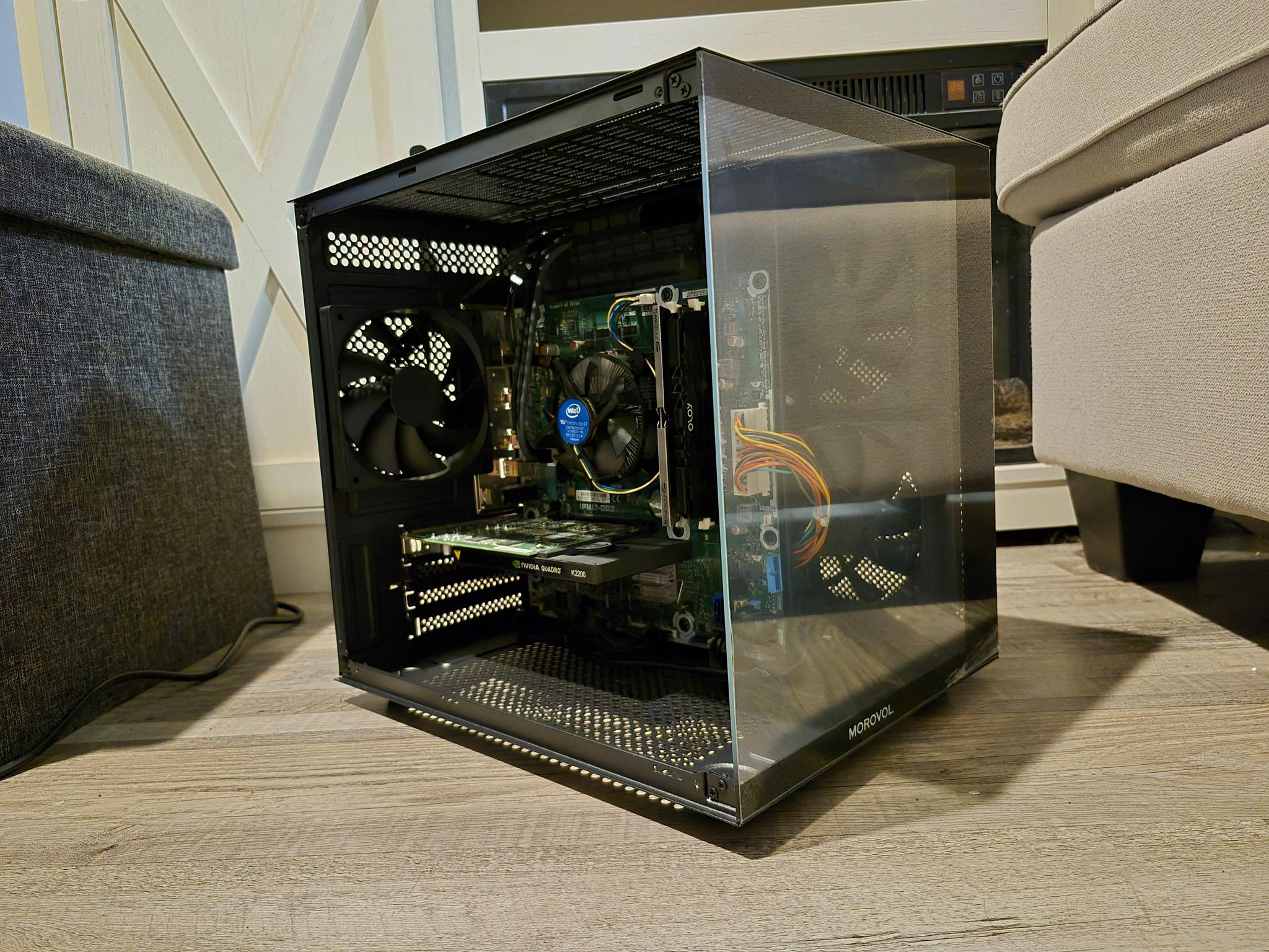 Subtle Cube | Fortnite/Roblox Gaming PC | i5-7400, Quadro K2200 4GB, 512GB SSD