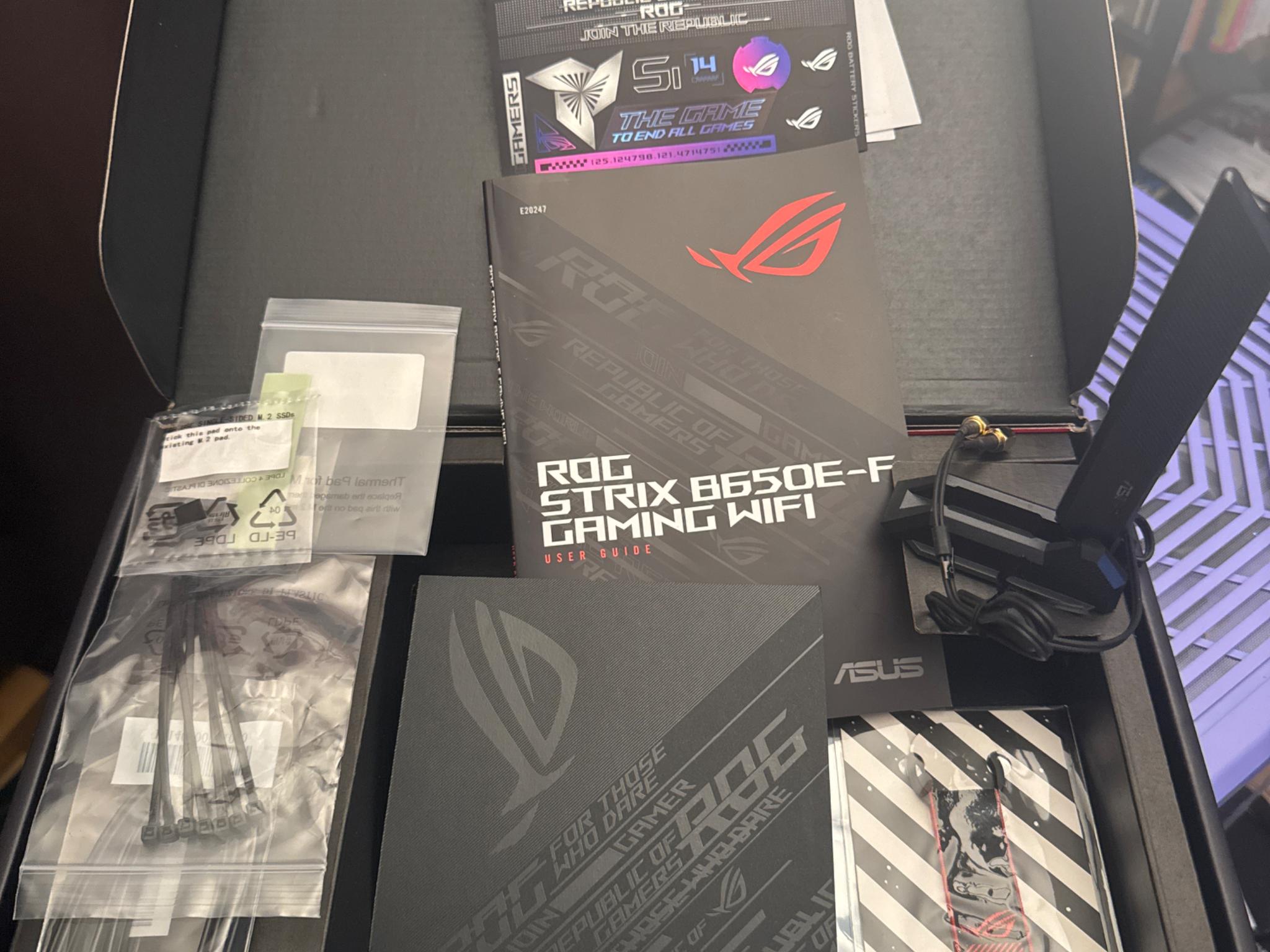 ASUS Rog Strix B650E-F Gaming WiFi Less than 6 months old. Like New Original packaging/accessories