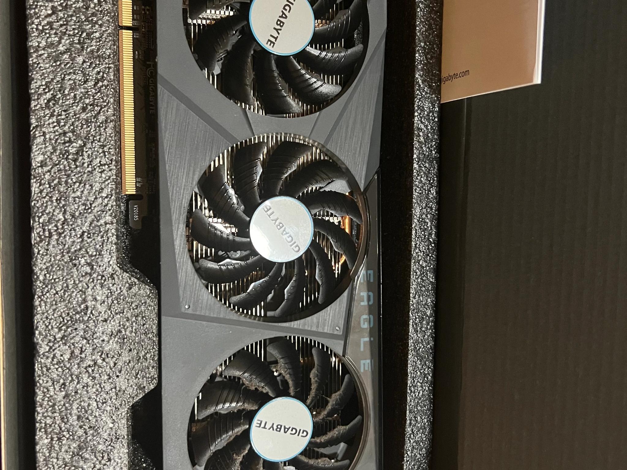 Gigabyte Radeon RX 6650 XT Eagle 8GB Graphics Card