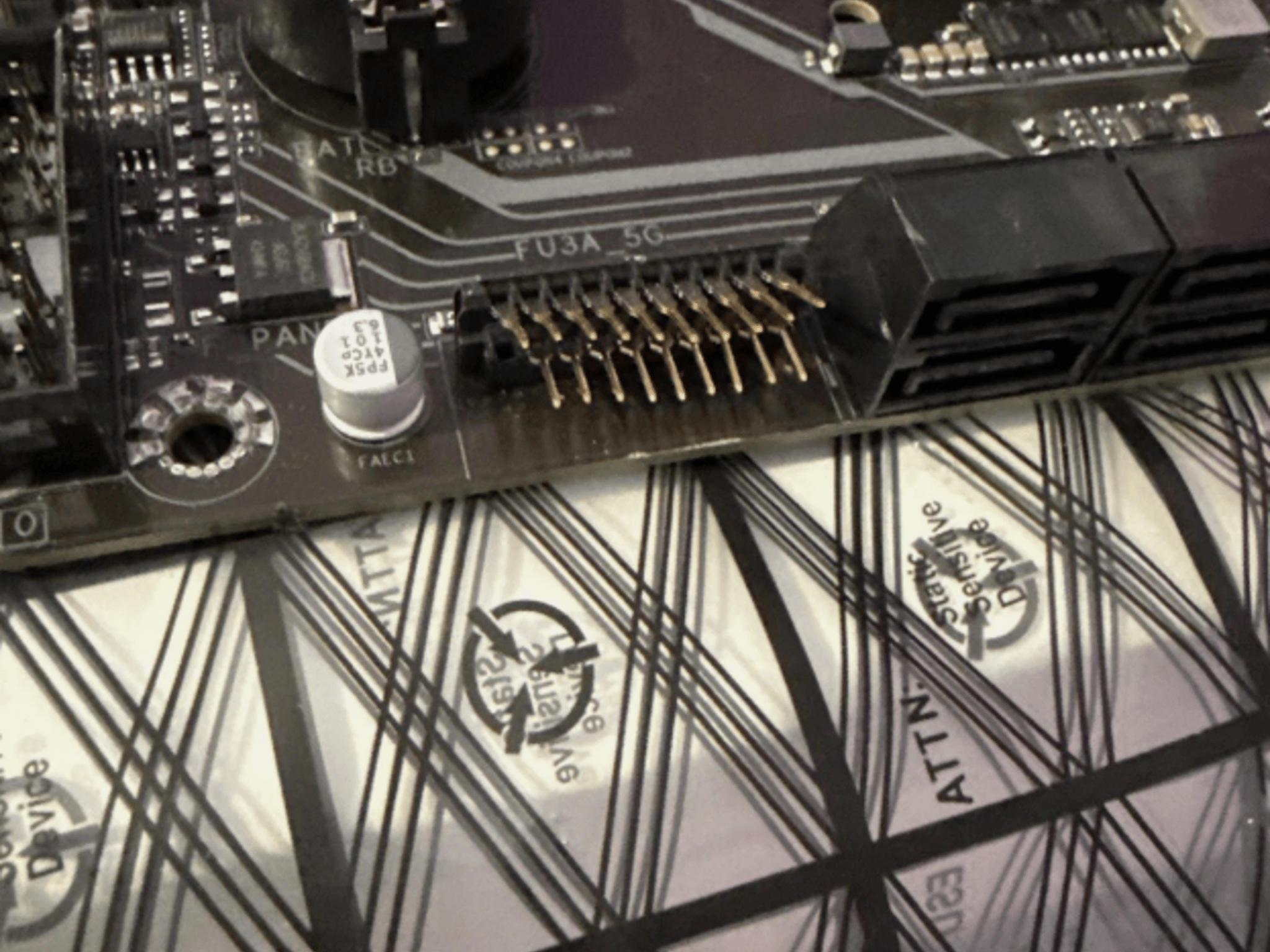 Gigabyte B850 Gaming WiFi 6 Motherboard - AM5 - (Working with Physical Damage)