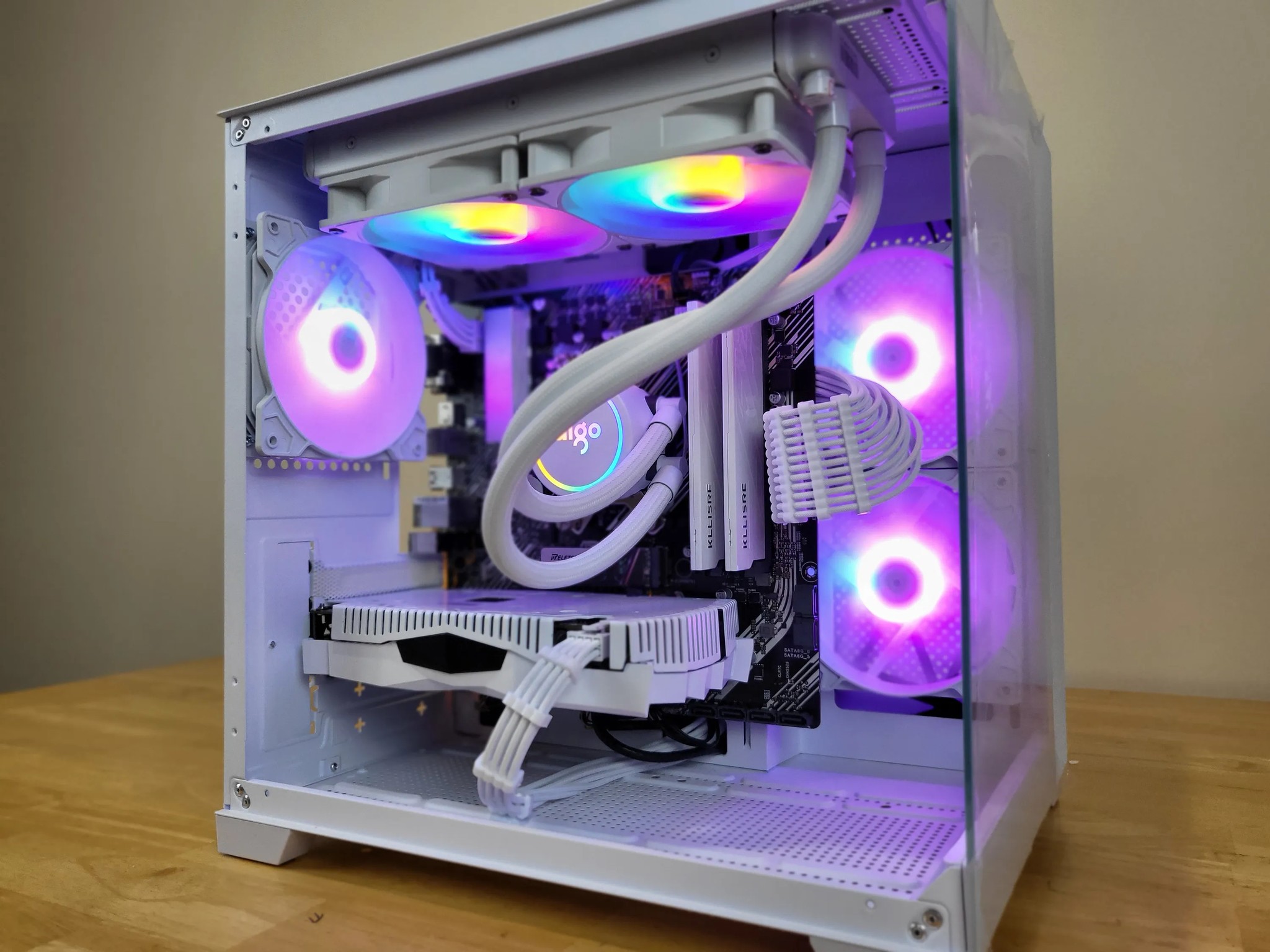 BLACK FRIDAY SALE! RTX 2060 SUPER RYZEN 5 3600 Gaming/Streaming PC