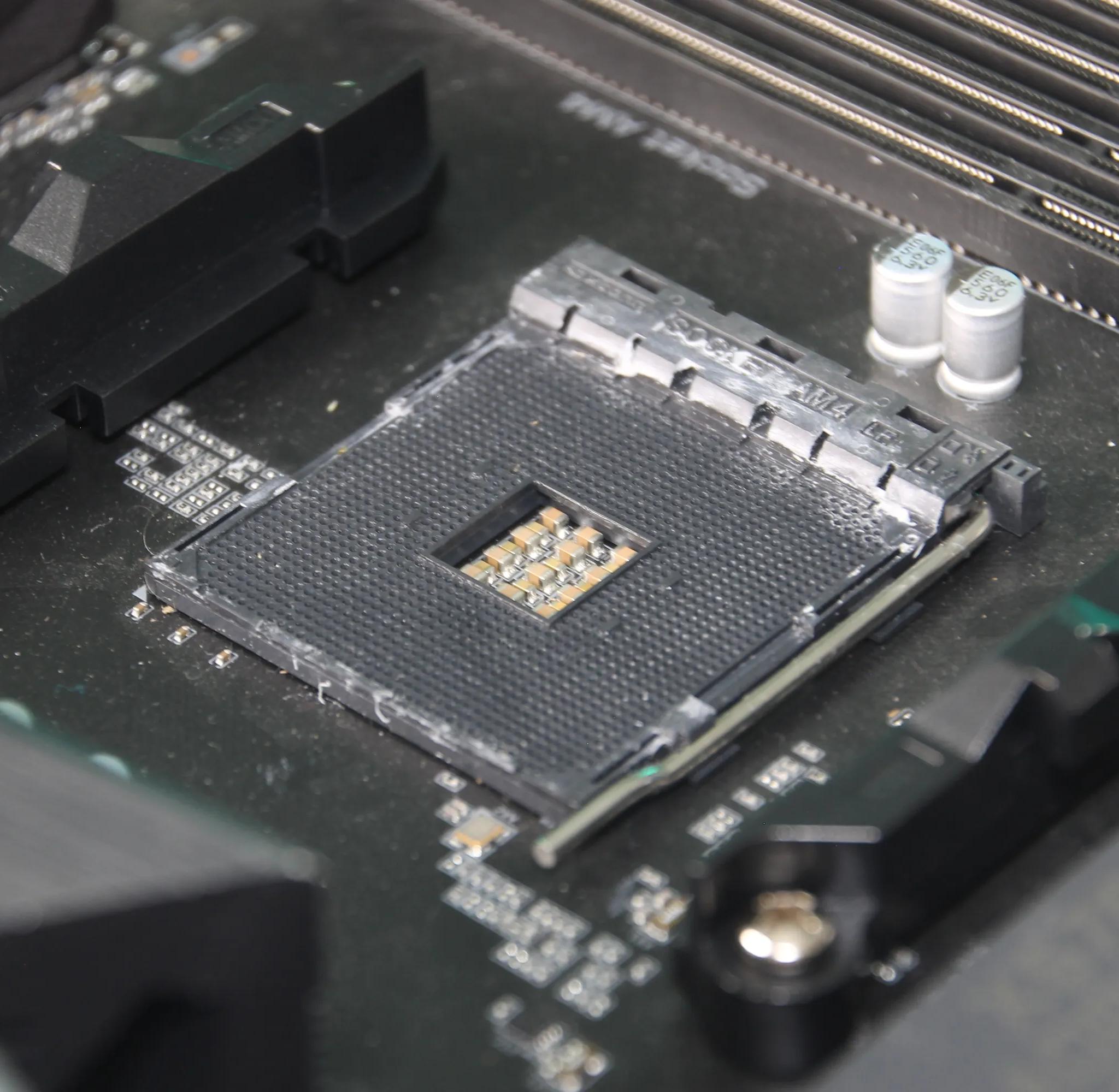 Gigabyte X570 AORUS Elite ATX AM4 Motherboard