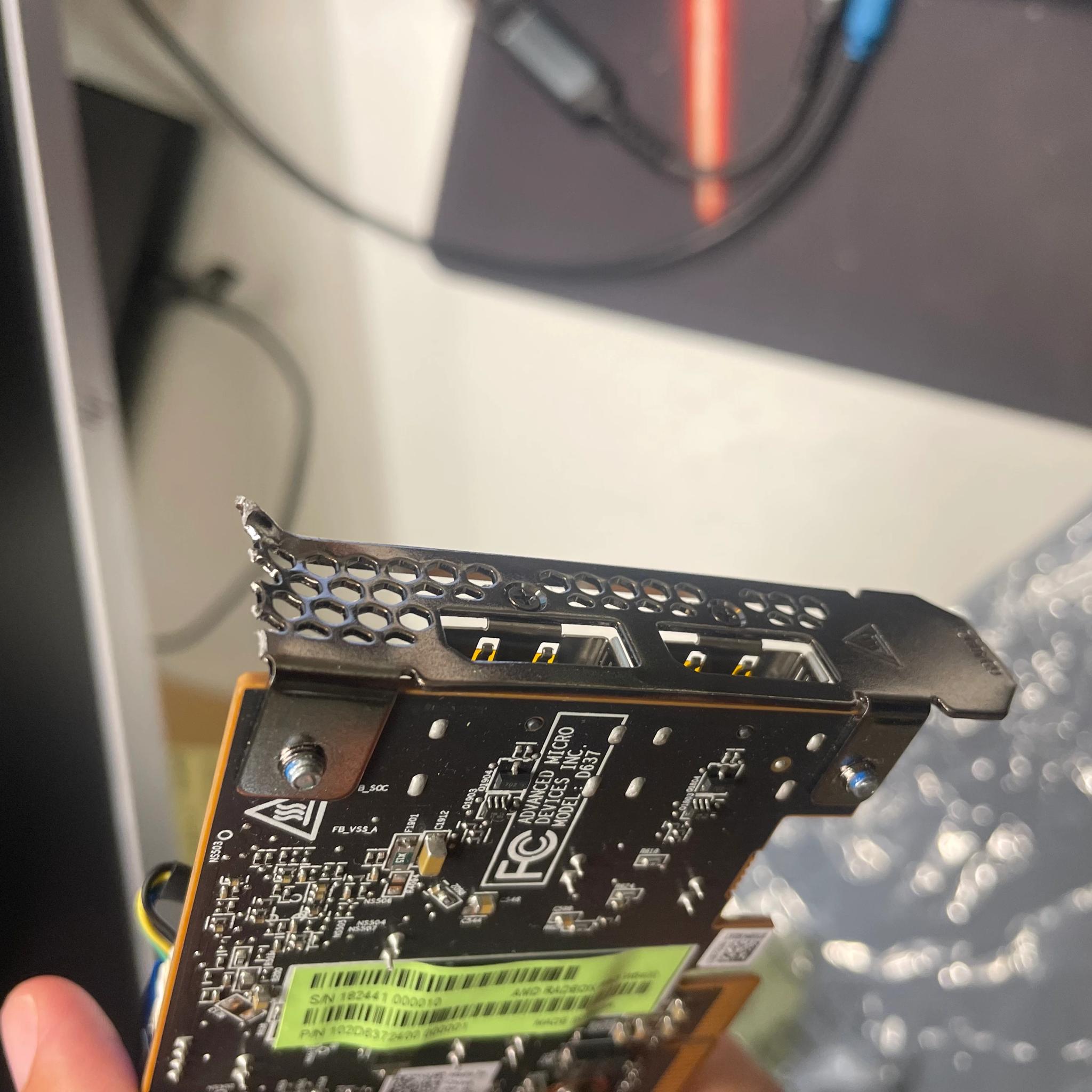 AMD Radeon PRO W6400 (4GB DDR6)