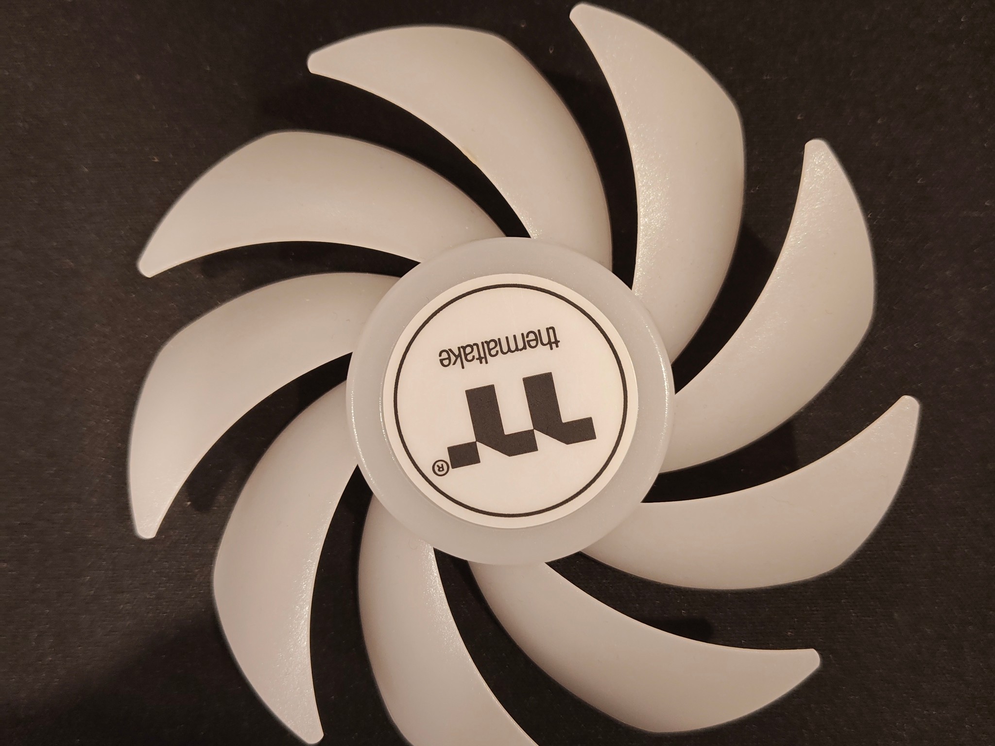 Thermaltake SWAFAN EX12 120mm Standard Fan Blade Replacement — RGB Compatible