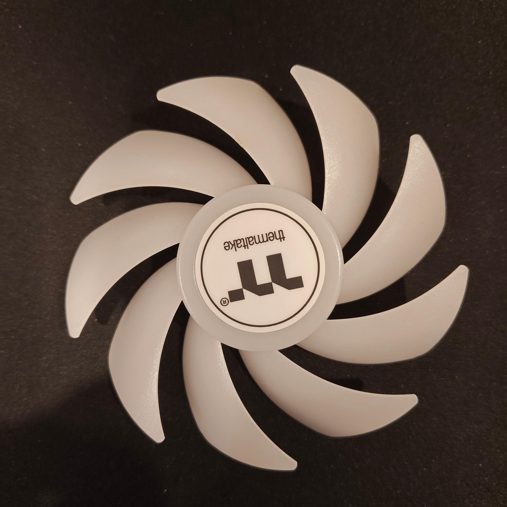 Thermaltake SWAFAN EX12 120mm Standard Fan Blade Replacement — RGB Compatible