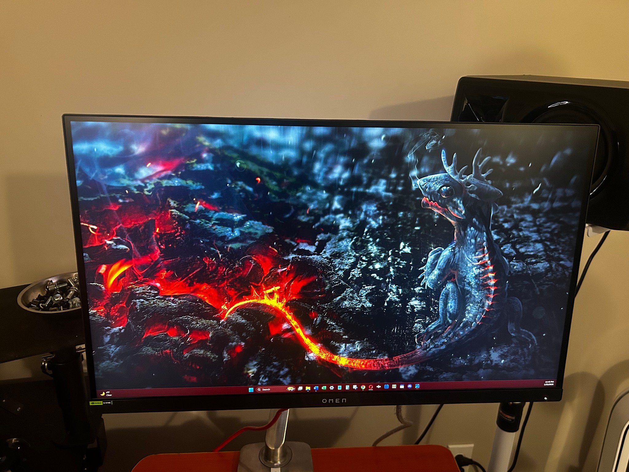 NEW HP OMEN 27" 2K QHD (2560 x 1440) (240hz) Gaming Monitor