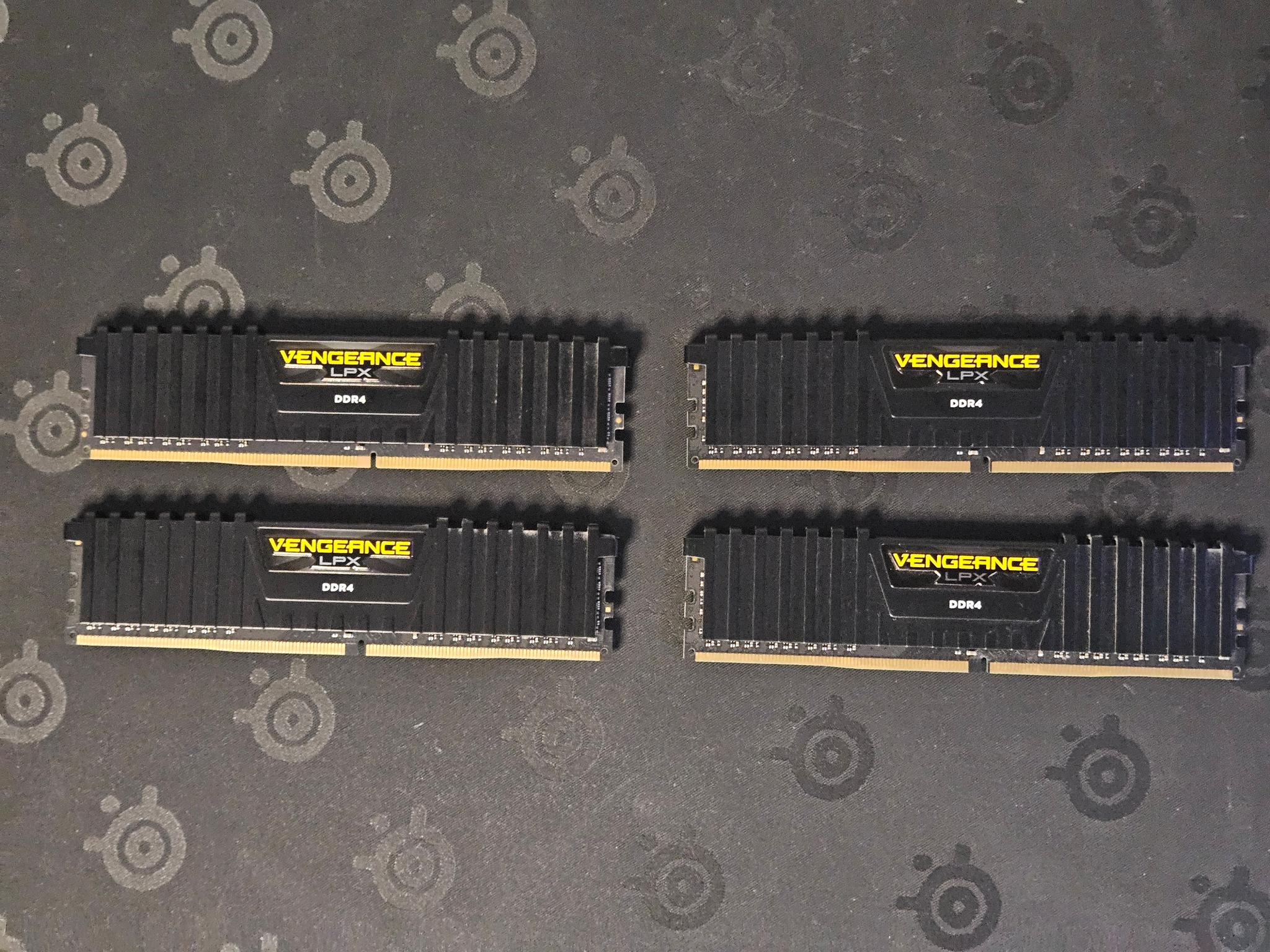 Corsair Vengeance LPX 16GB (4×4GB) DDR4 DRAM