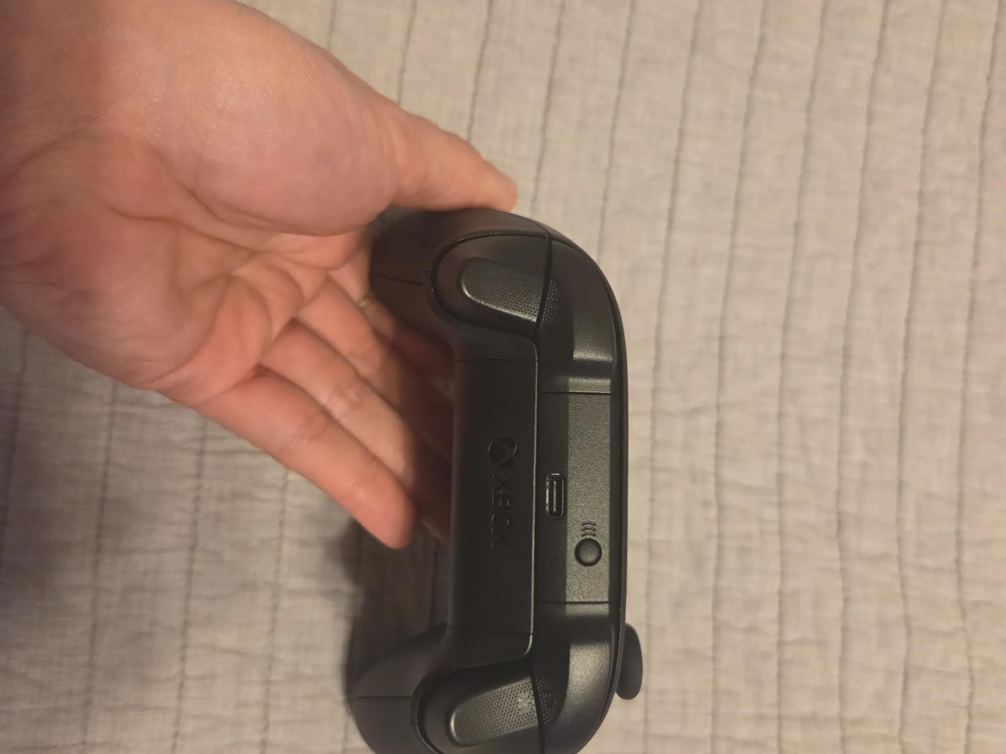 Xbox Series Controller | Black | Used Like New