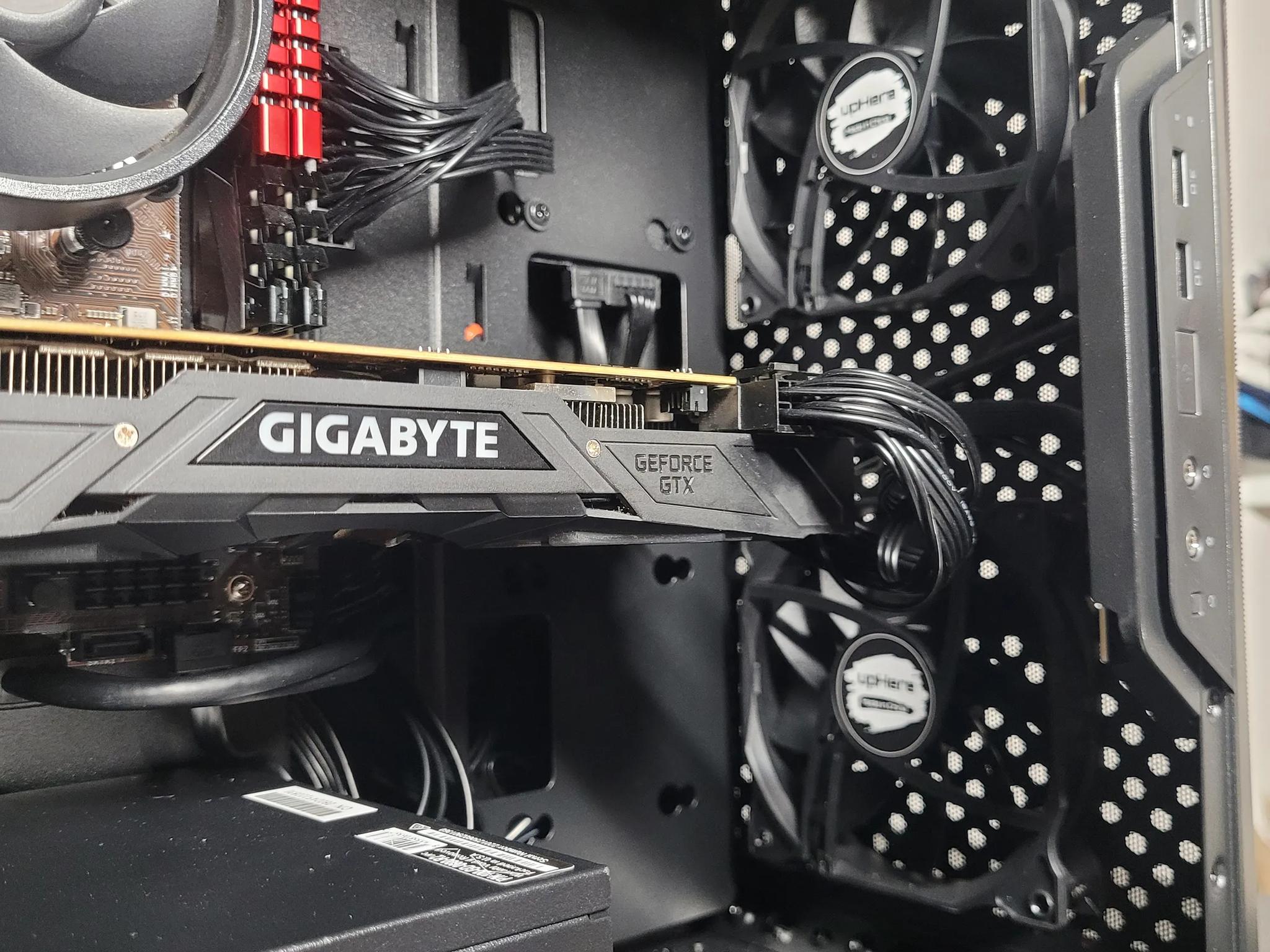 No Frills // 1080-ti // Ryzen 5 1600AF // 16GB // 512GB SSD
