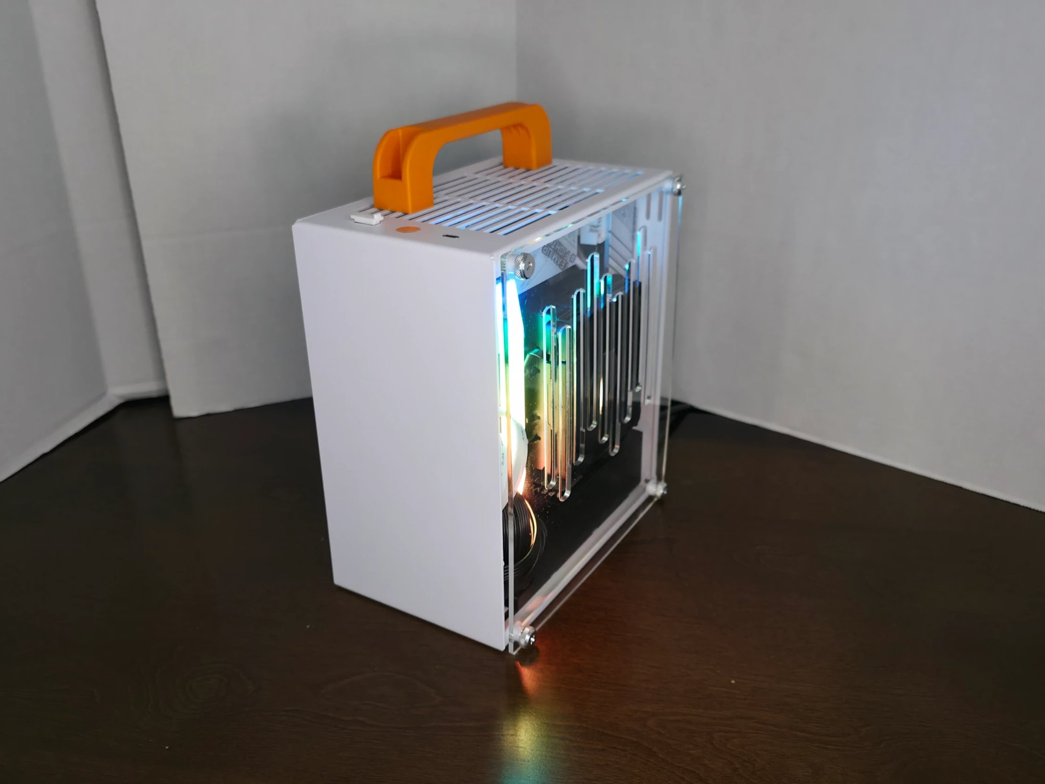 NEW Mini ITX Compact Portable Gaming PC for Travel