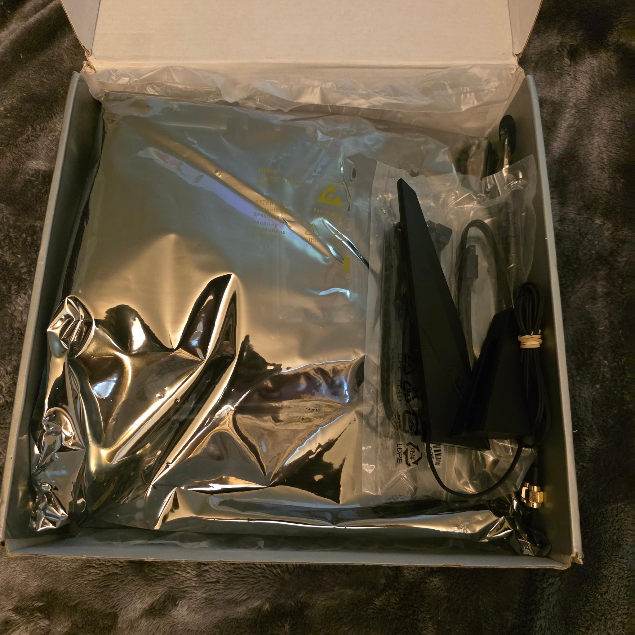 ASUS TUF GAMING B650M PLUS WIFI + R9 9850X3D + 500 gb NMVE