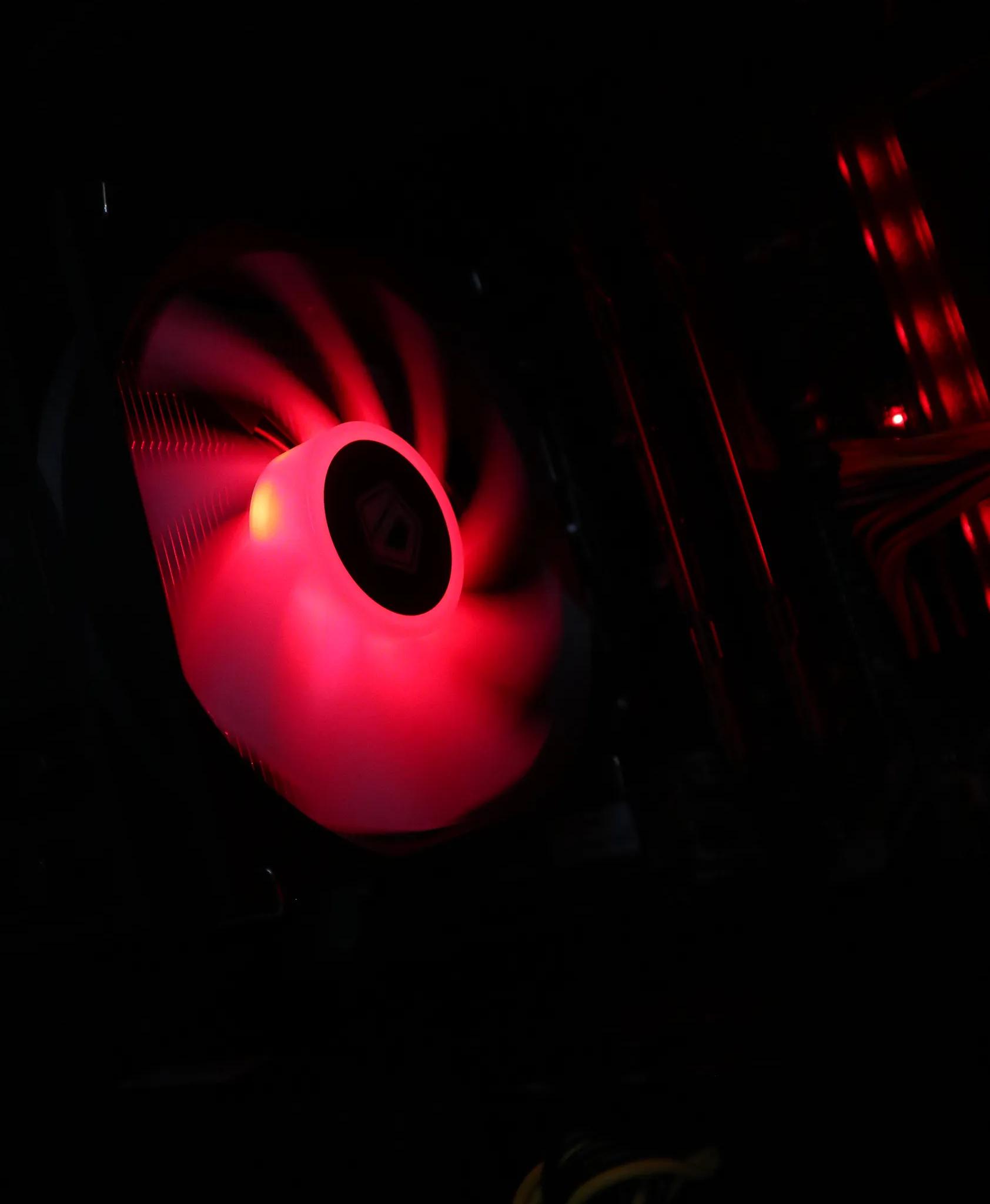 Type S | Ryzen 7 1700 / RX 5700 XT 8GB Gaming PC