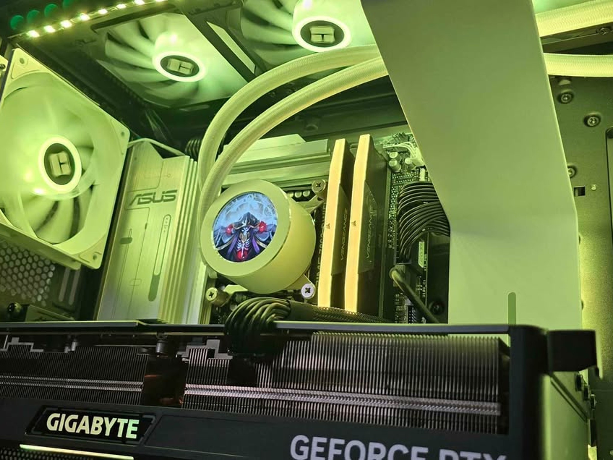 Custom Gaming PC "Overlord" - i7 265K @ 5.2 GHZ/RTX 4080 16GB (Full Parts In desc!)