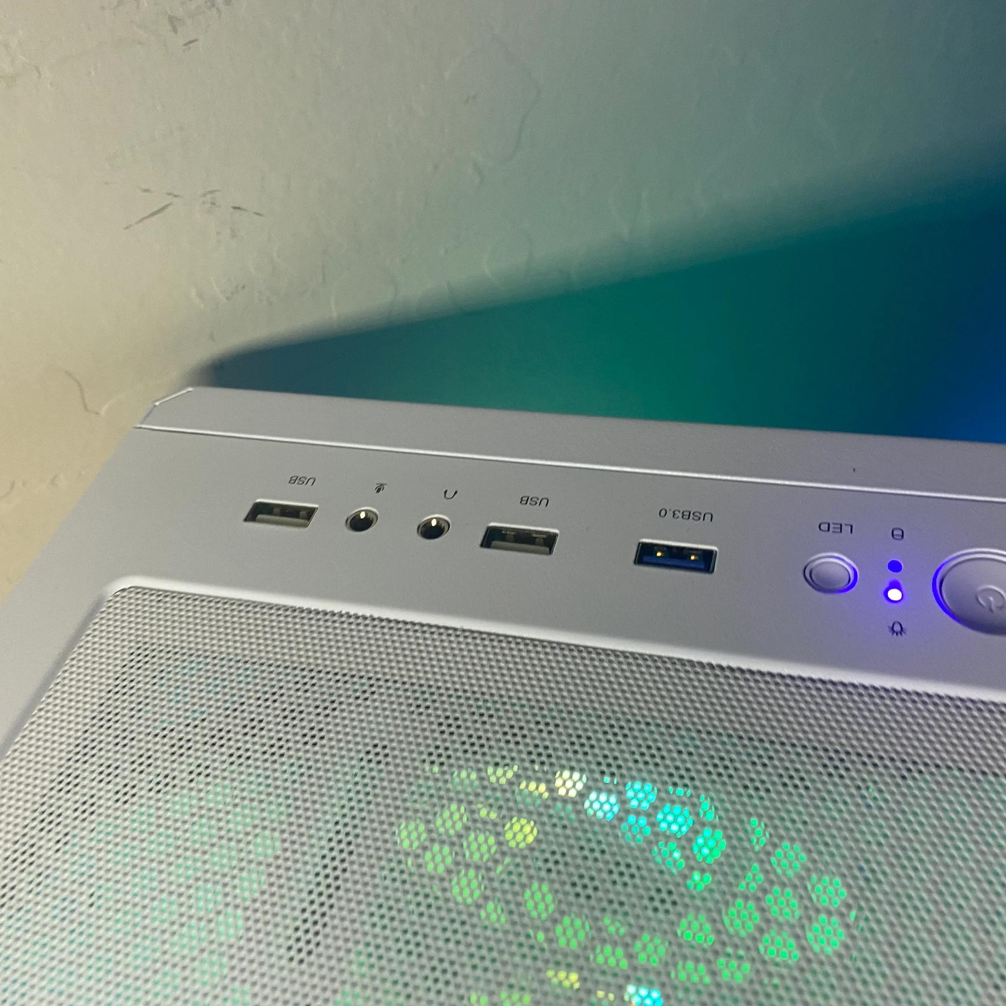 🤍 Custom Built White RGB Gaming PC 🤍 | Windows 11, GTX 1660, Ryzen 5 | Fortnite, Cyberpunk, more!