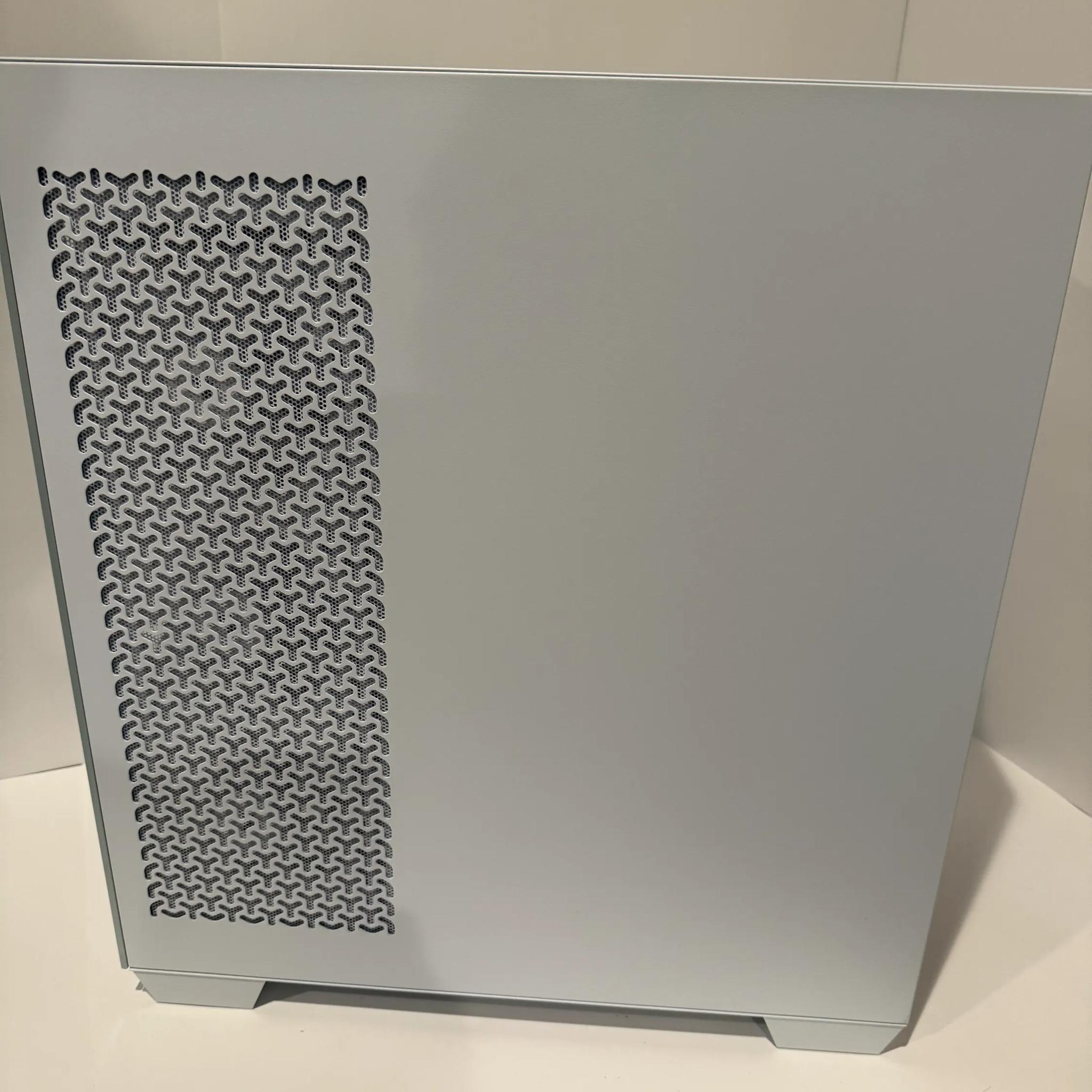 RTX 5070 Gaming PC| i7-12700K | 32 GB RAM| 1 TB M.2 storage|1440p/ 4K ultra