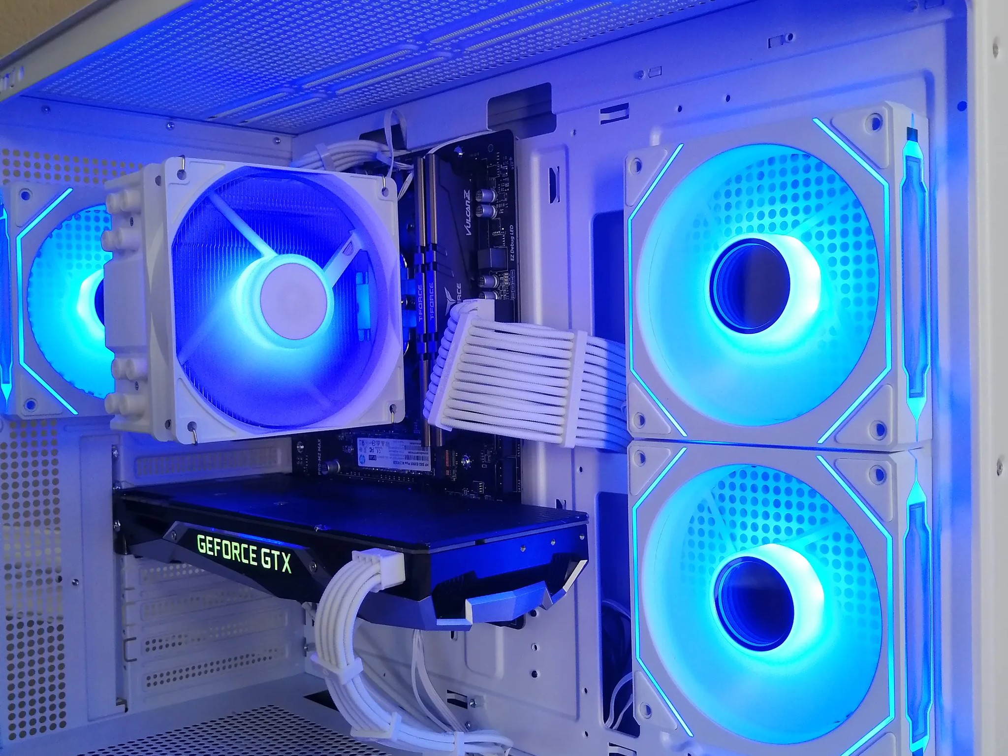 NVIDIA GTX Gaming PC! Clean White Build with Ryzen 5