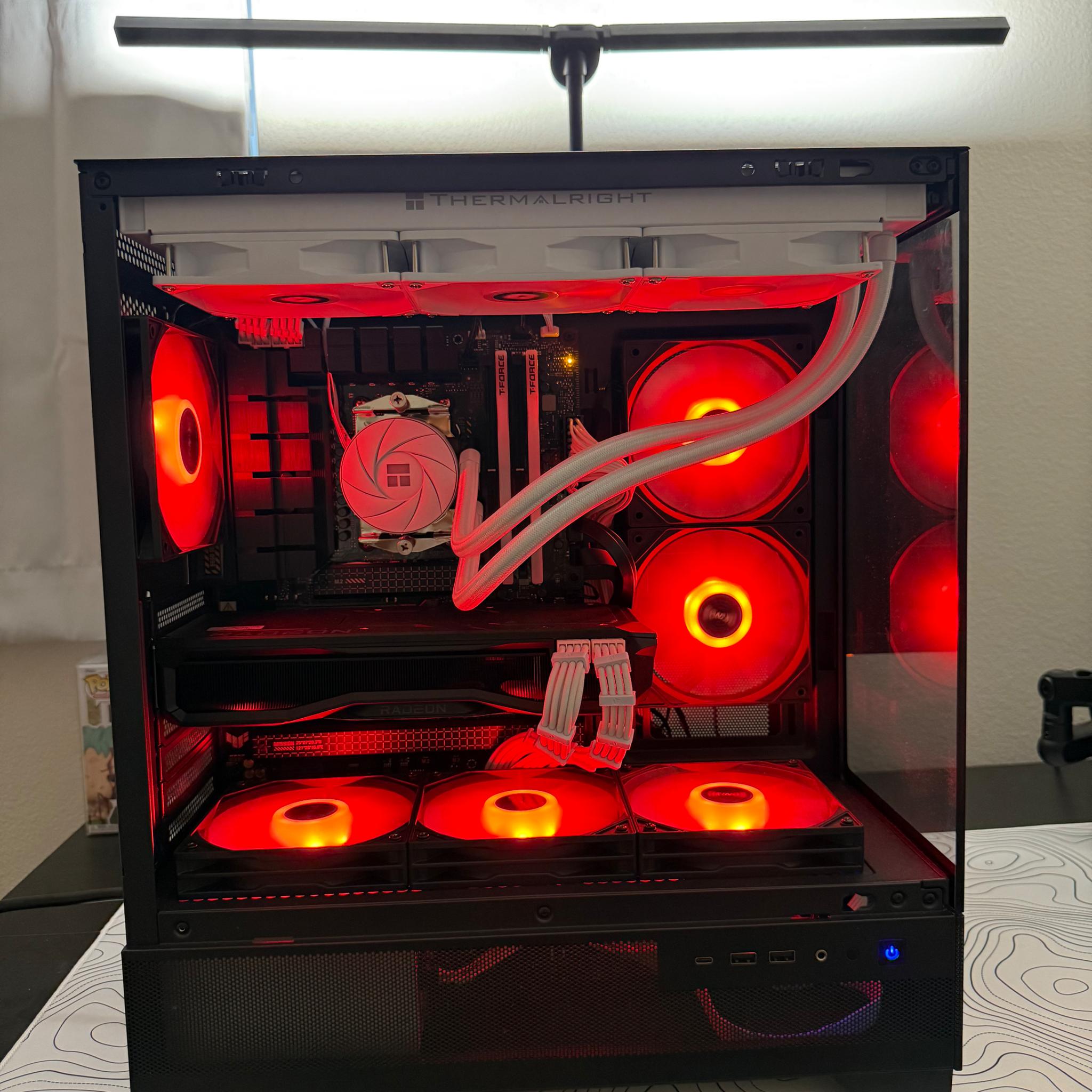 Ryzen 7 7700X / RX 7900 XT / 32GB DDR5 / 1TB SSD