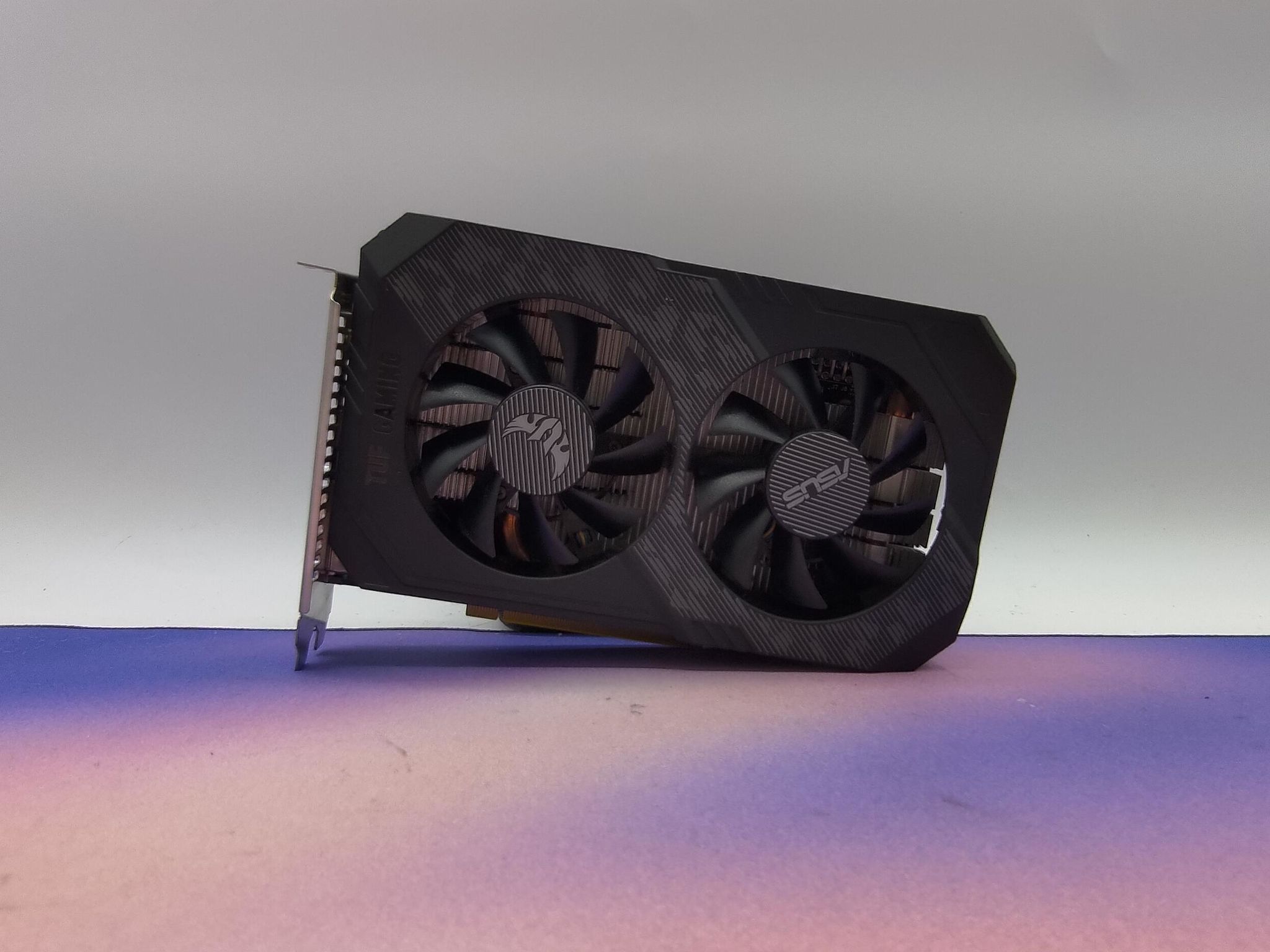 Asus TUF Gaming GTX 1660 Super - Scratch and Dent