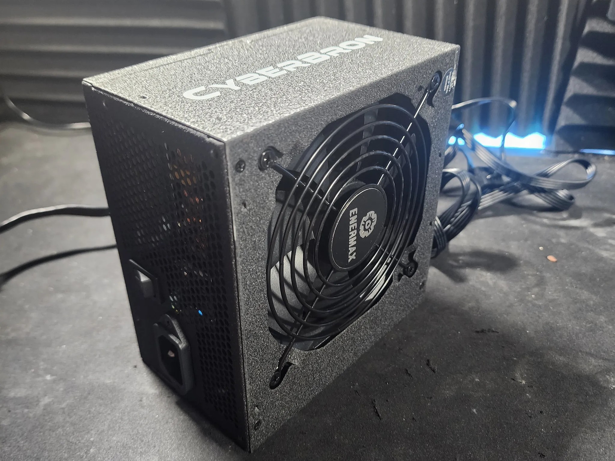 Enermax CyberBron 500w 80+ bronze power supply