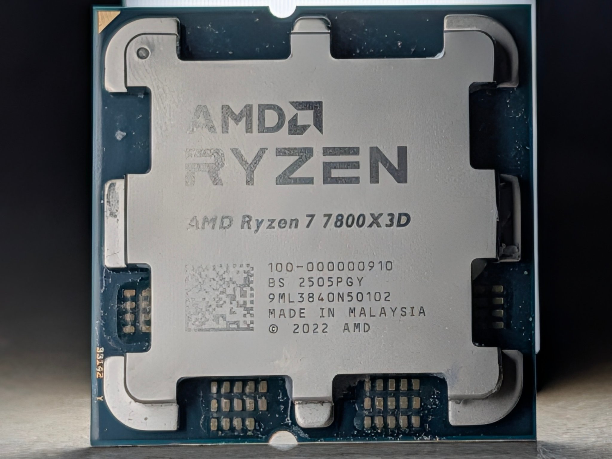 AMD Ryzen 7 7800X3D