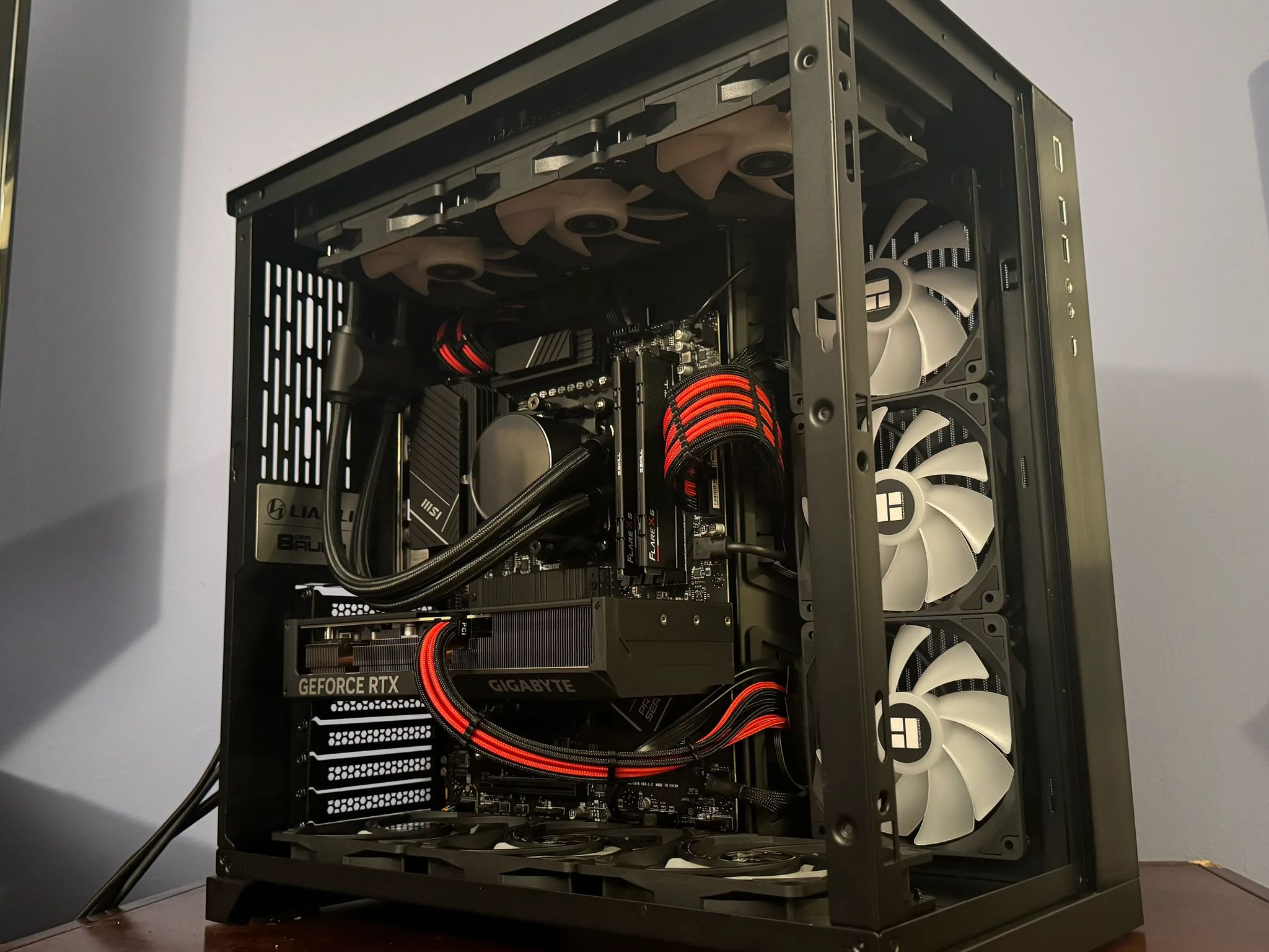 ⬛️Black Box⬛️ RTX 4070 | Ryzen 7 7700X | 32GB DDR5 | 1TB SSD