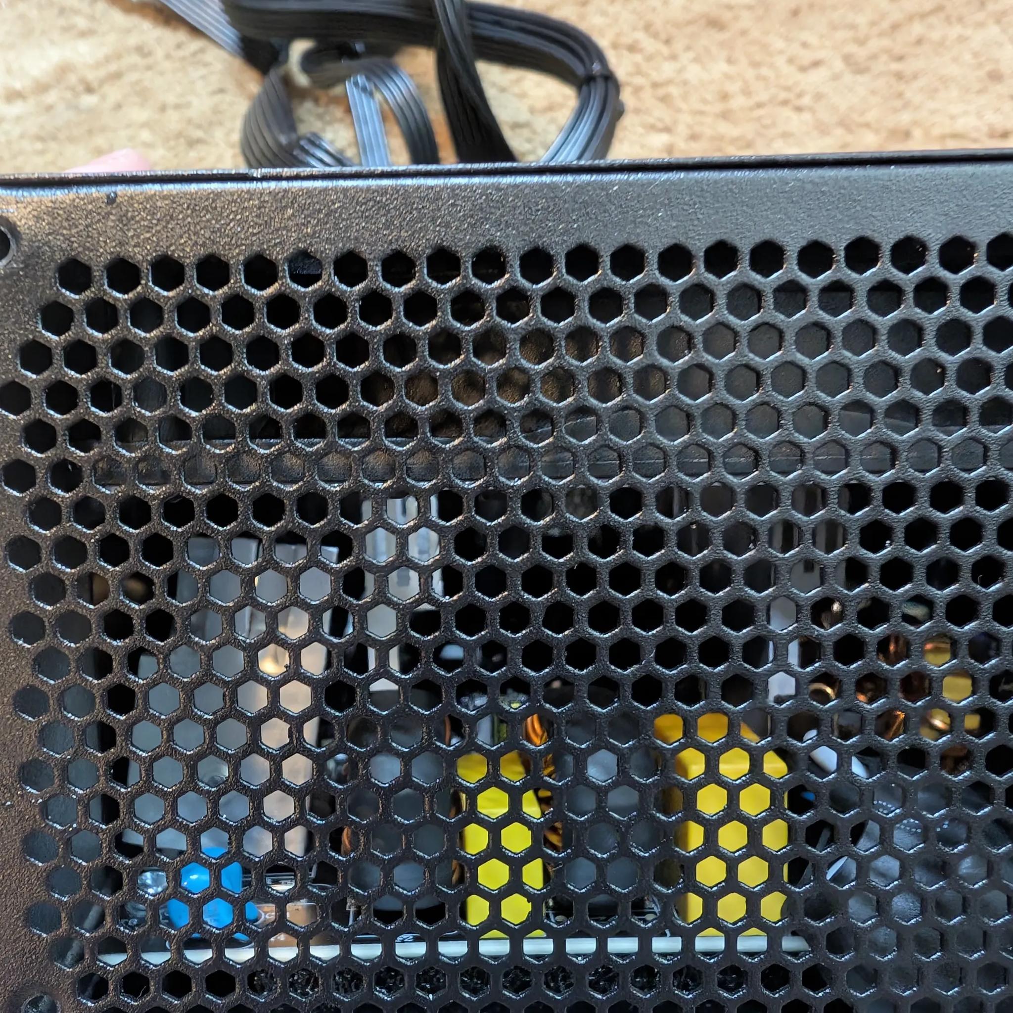 Thermaltake smart 600w power supply