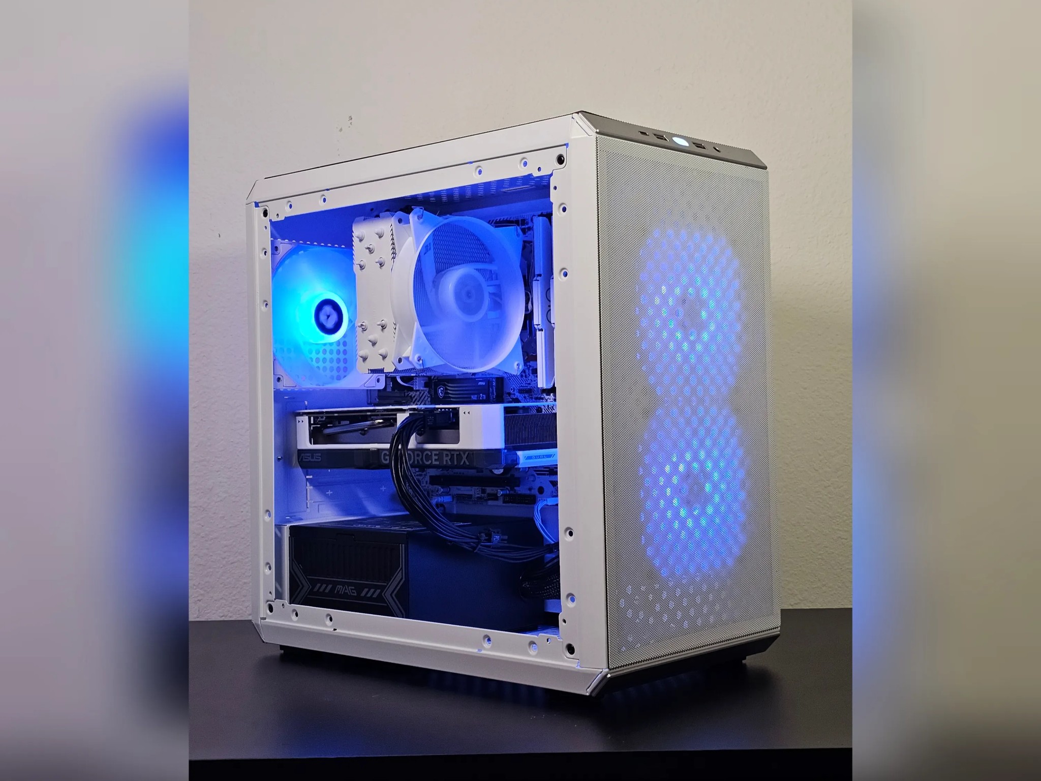 RTX 4060 8GB// Ryzen 5 3600 // 2TB SSD // 32GB DDR4 // "Domino" 1080p