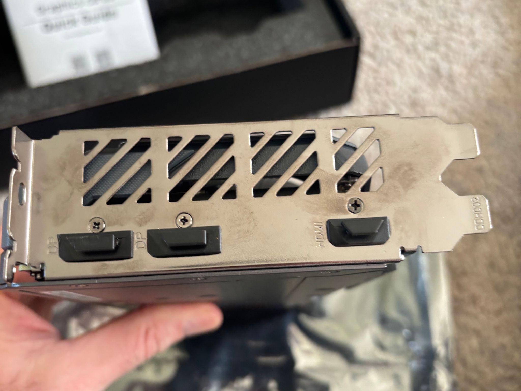 Gigabyte AMD Radeon RX 9060 XT Gaming OC 8 GB
