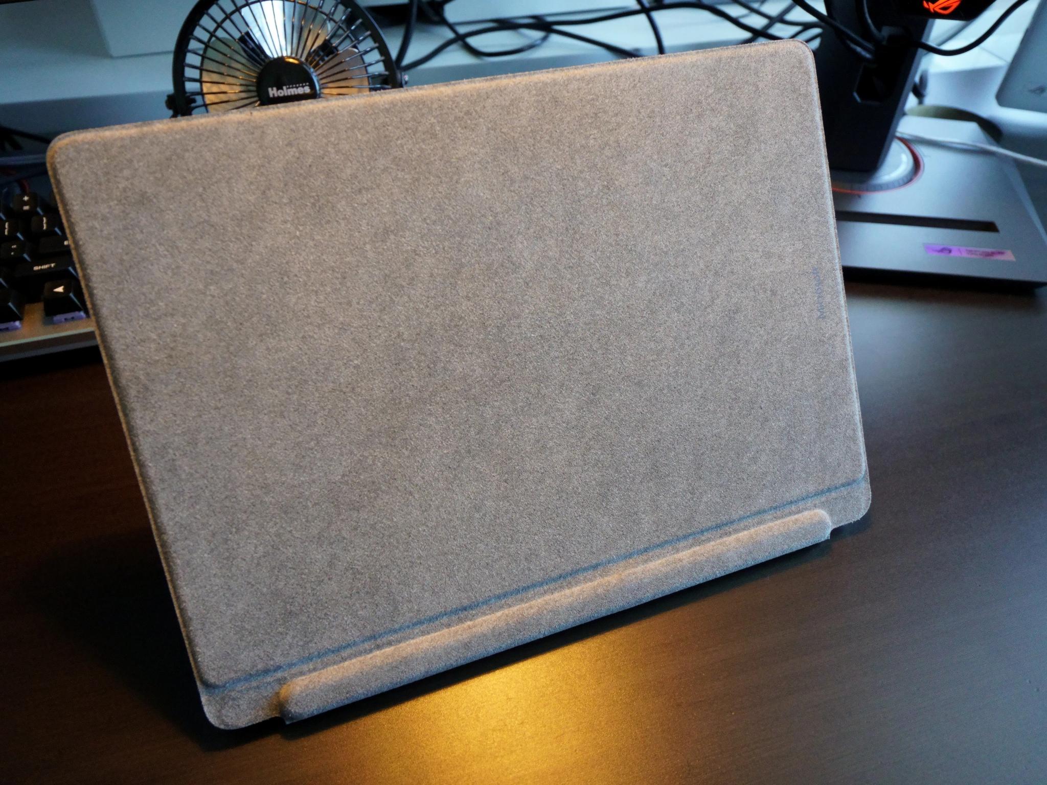 Microsoft Surface Pro 11 Snapdragon X Elite w/ Keyboard and Pen
