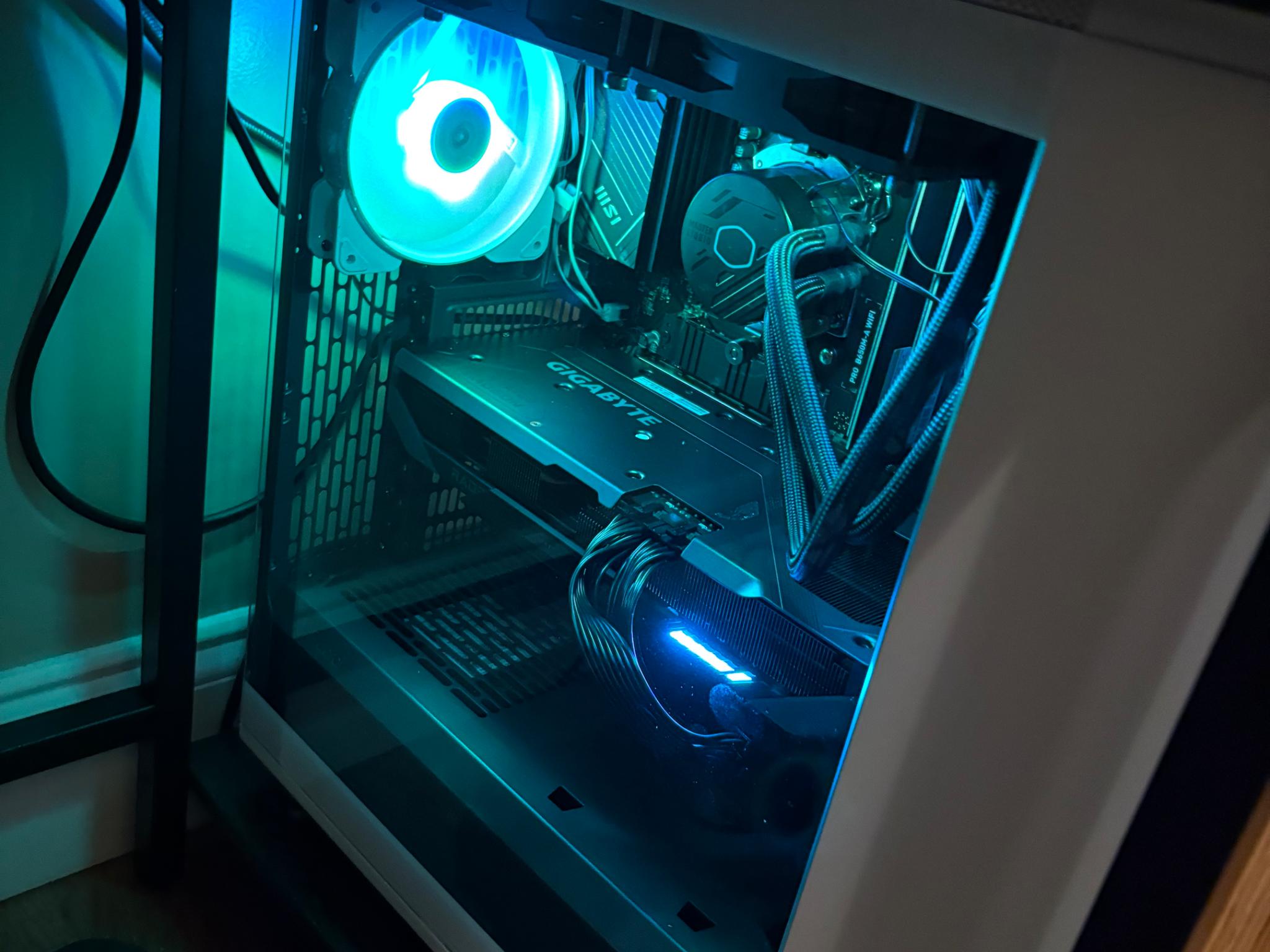 7800x3D gaming pc with 9070 non xt