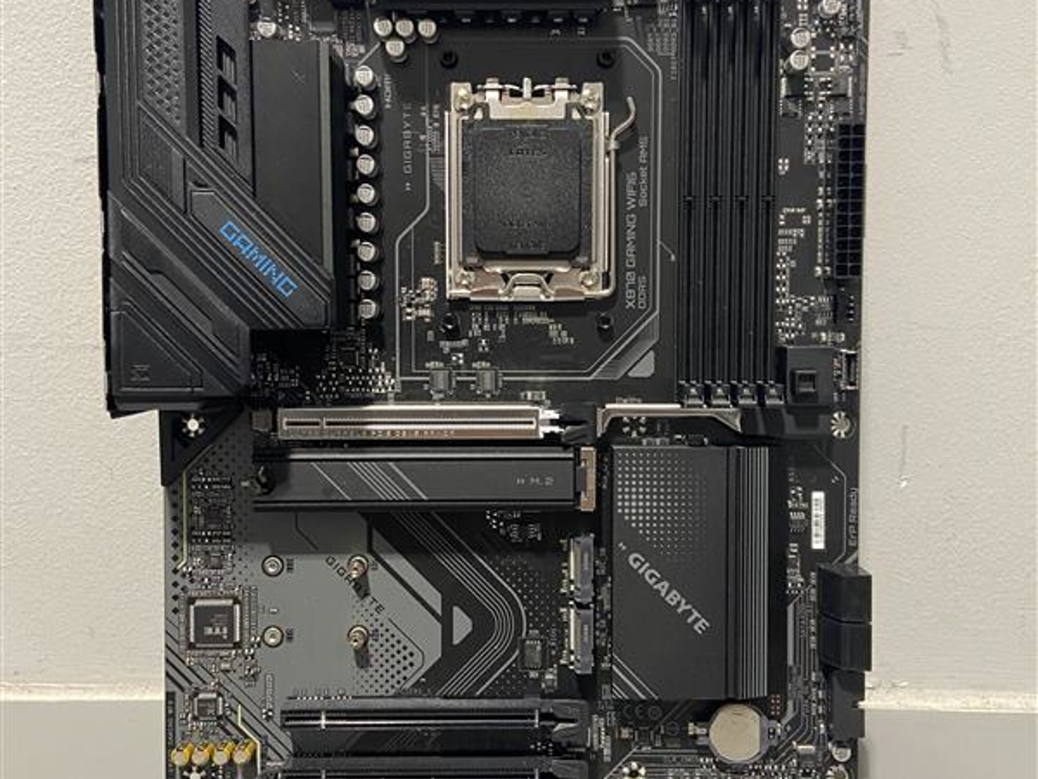 GIGABYTE X870 GAMING WIFI6 AM5