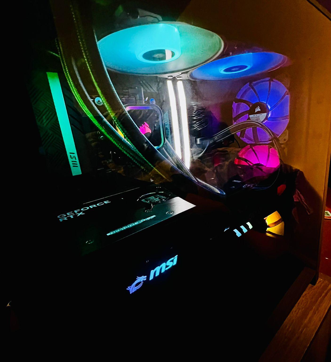 CORSAIR VENGEANCE i7400 Gaming PC Max Specs.