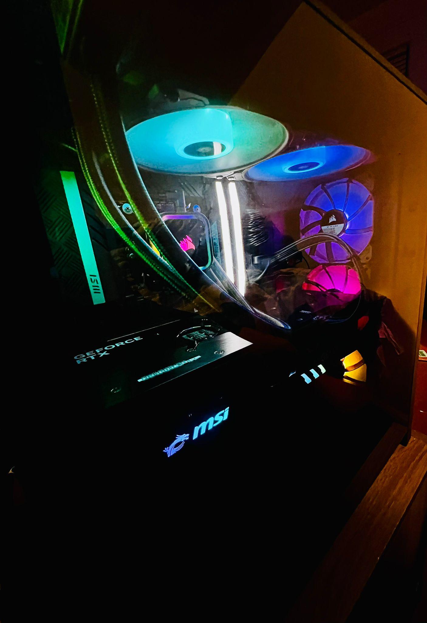 CORSAIR VENGEANCE i7400 Gaming PC Max Specs.