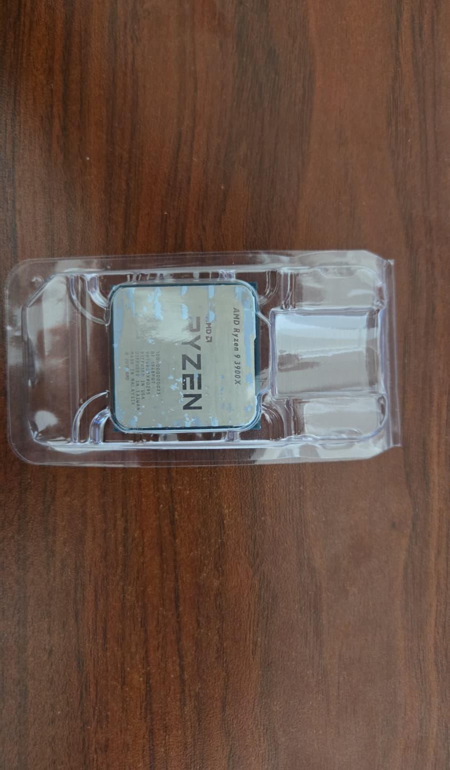 AMD Ryzen 9 3900X