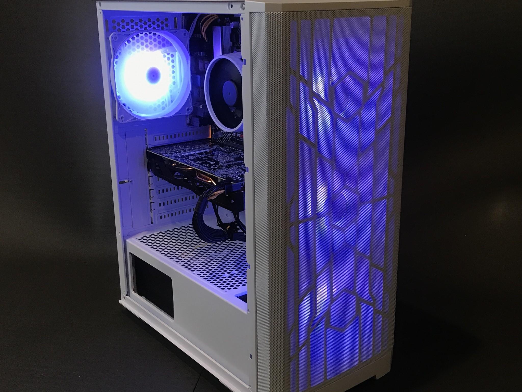 Budget PC - Gaming Computer | RX 580 8GB | RYZEN 5 1600X 3.6GHZ | 512GB NVME | 16 GB RAM 3200MHZ |