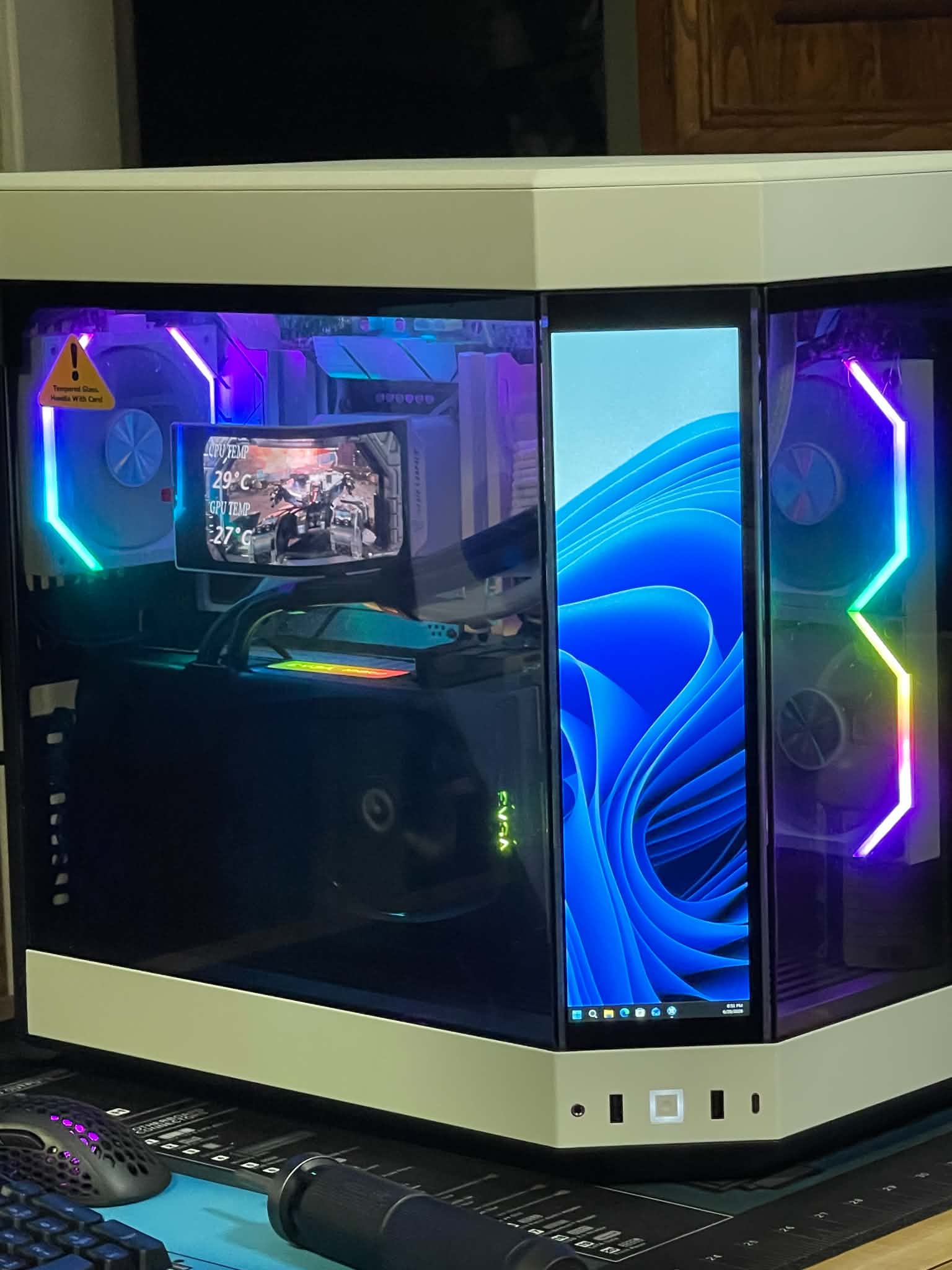 Hyte Y60 Custom Gaming intell PC Build