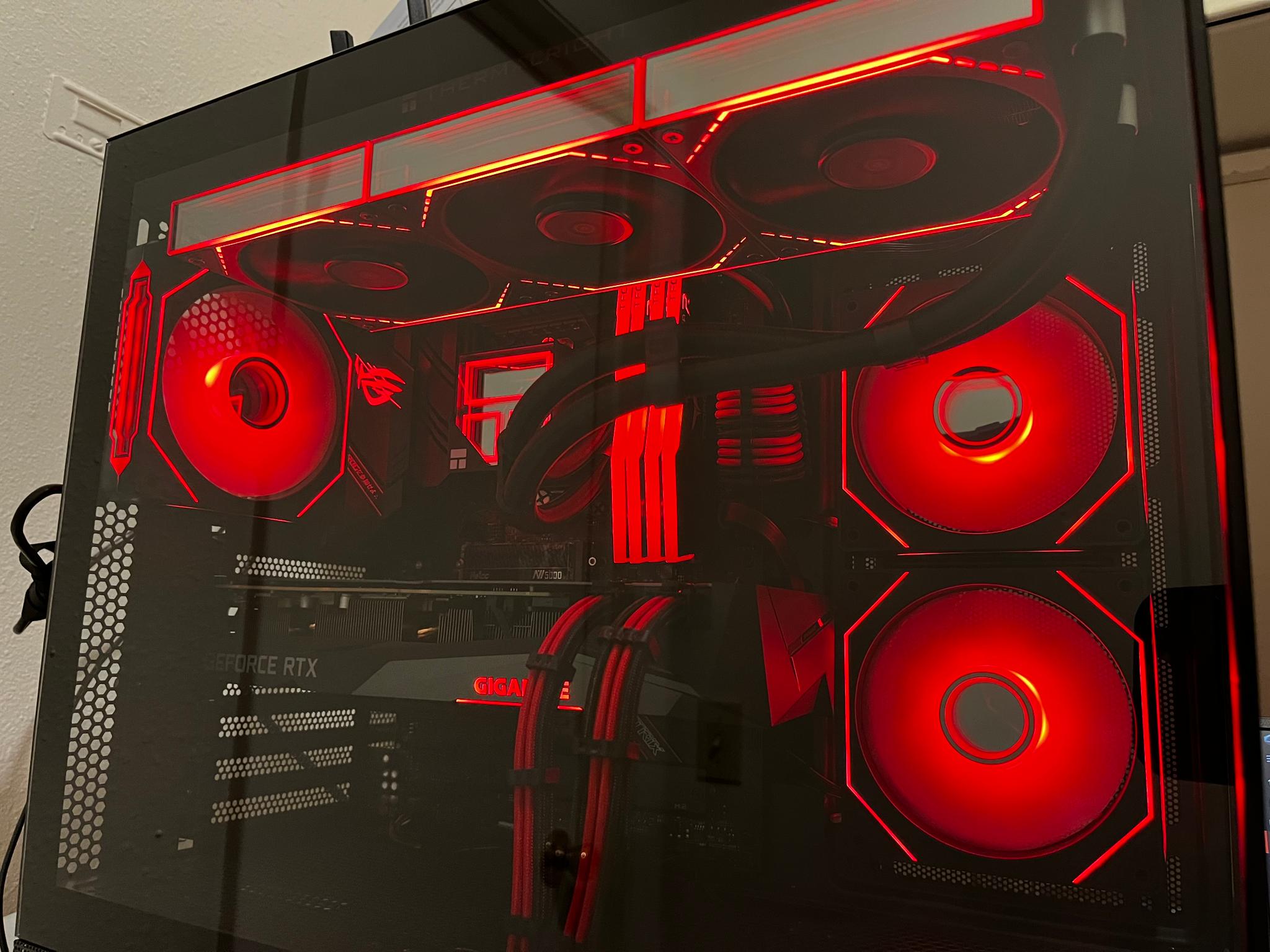 🔥 R7-5800x / RTX 3070 / 2TB STORAGE / 32GB RAM / Pcie 5.1 ready! 🔥