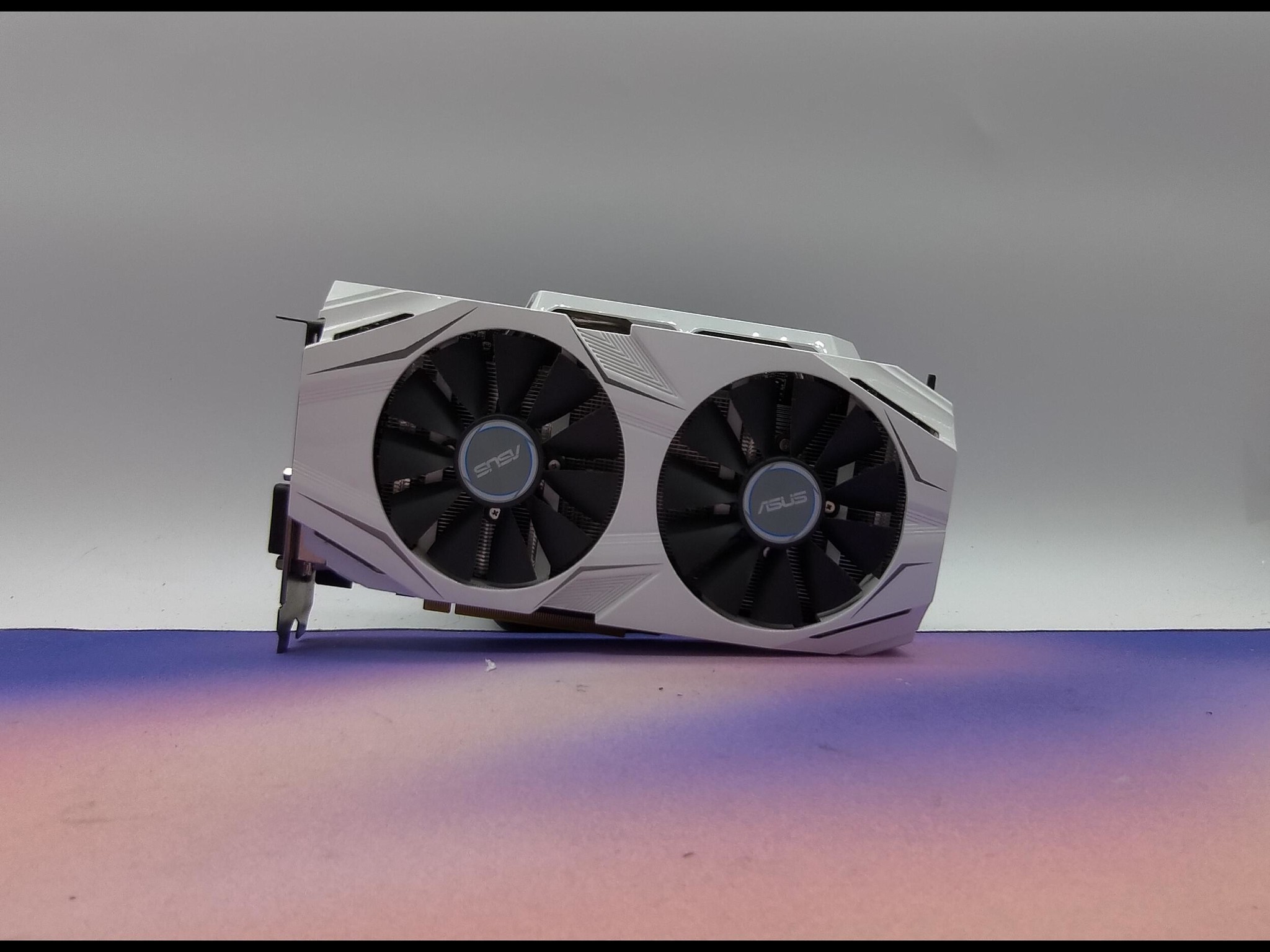 Asus Dual GTX 1060 (6GB)