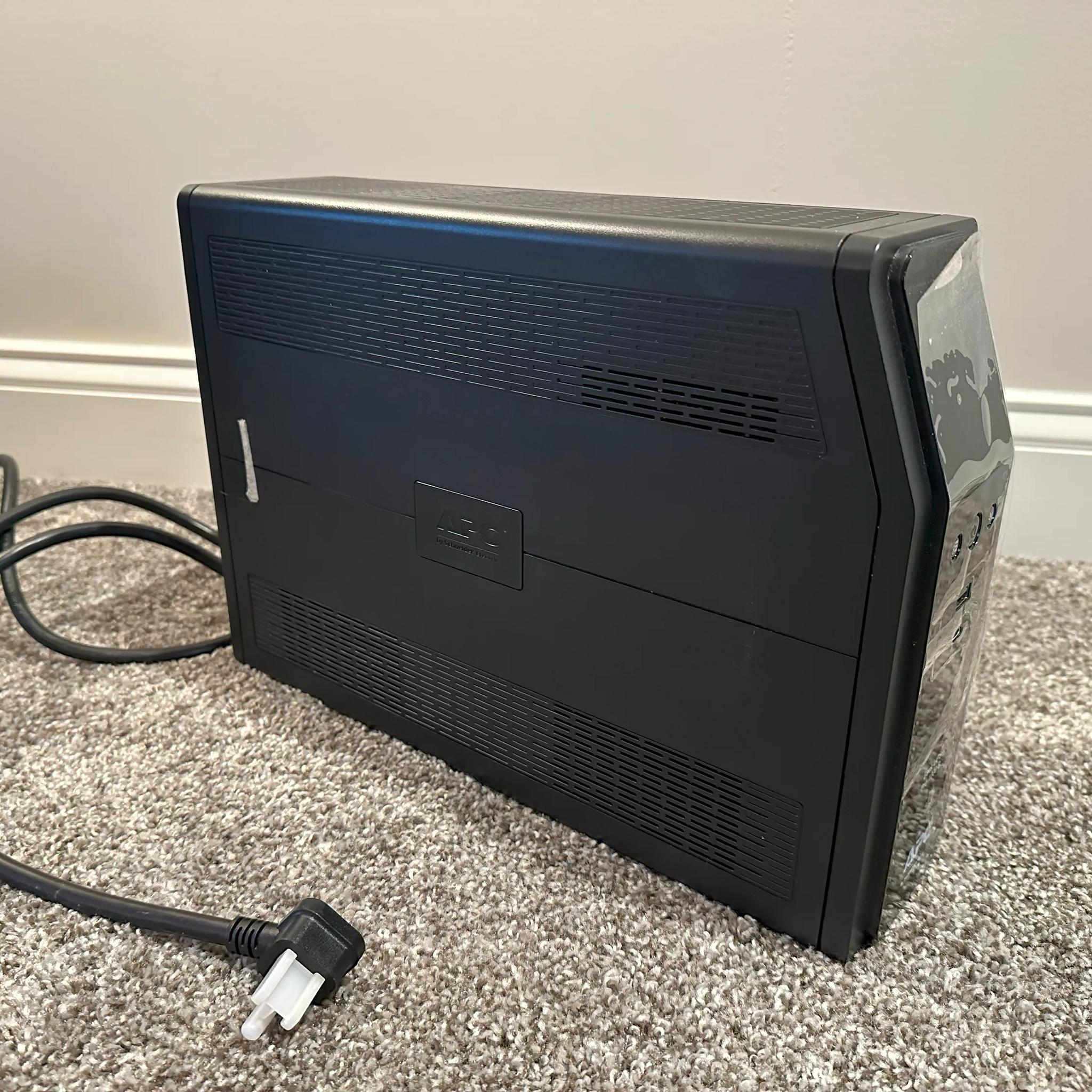 APC Back-UPS 1000 S