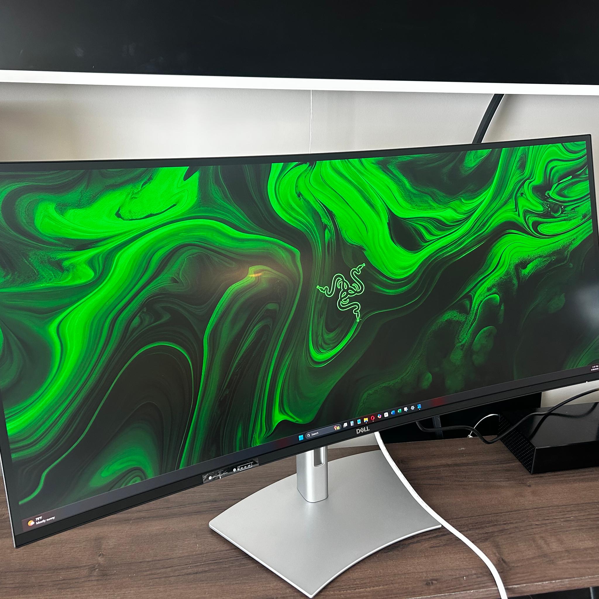 BRAND NEW Dell UltraSharp 40” 5K (5120x2160) Curved Thunderbolt Hub Monitor ($2,499 MSRP)  (U4025QW)