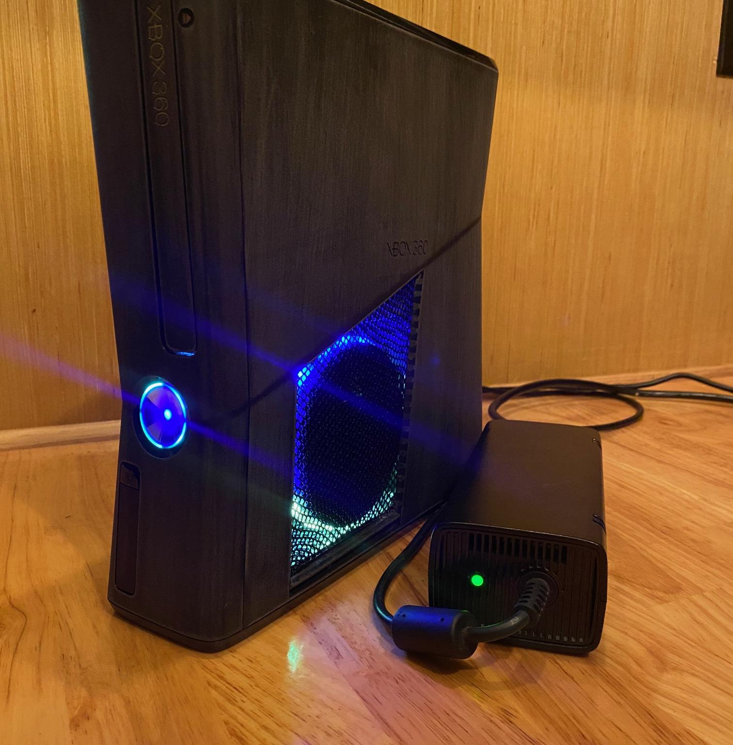 RGH 3 Xbox 360 slim | CASE MOD | 500 GB | Custom LEDs