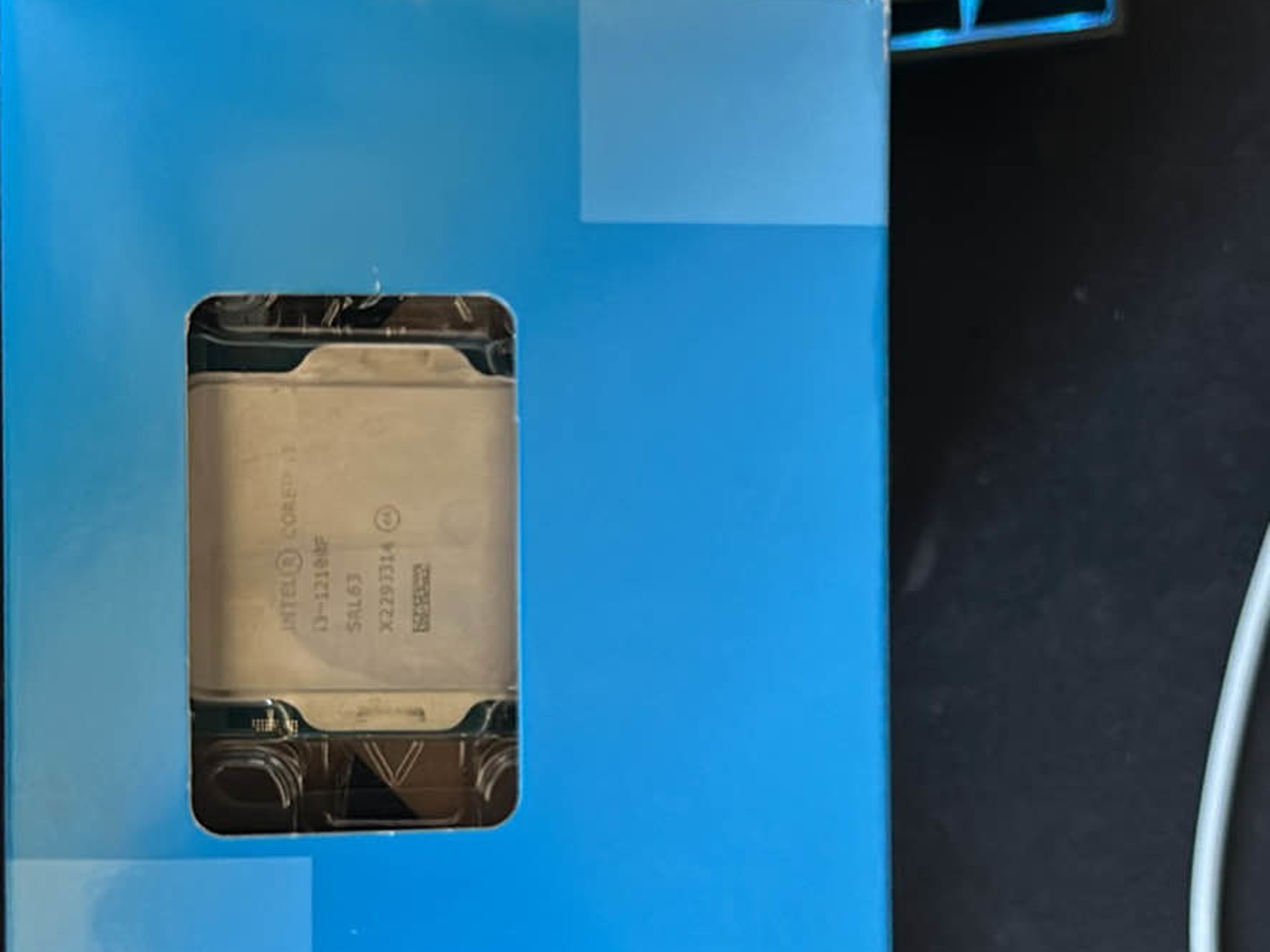 I3-12100F