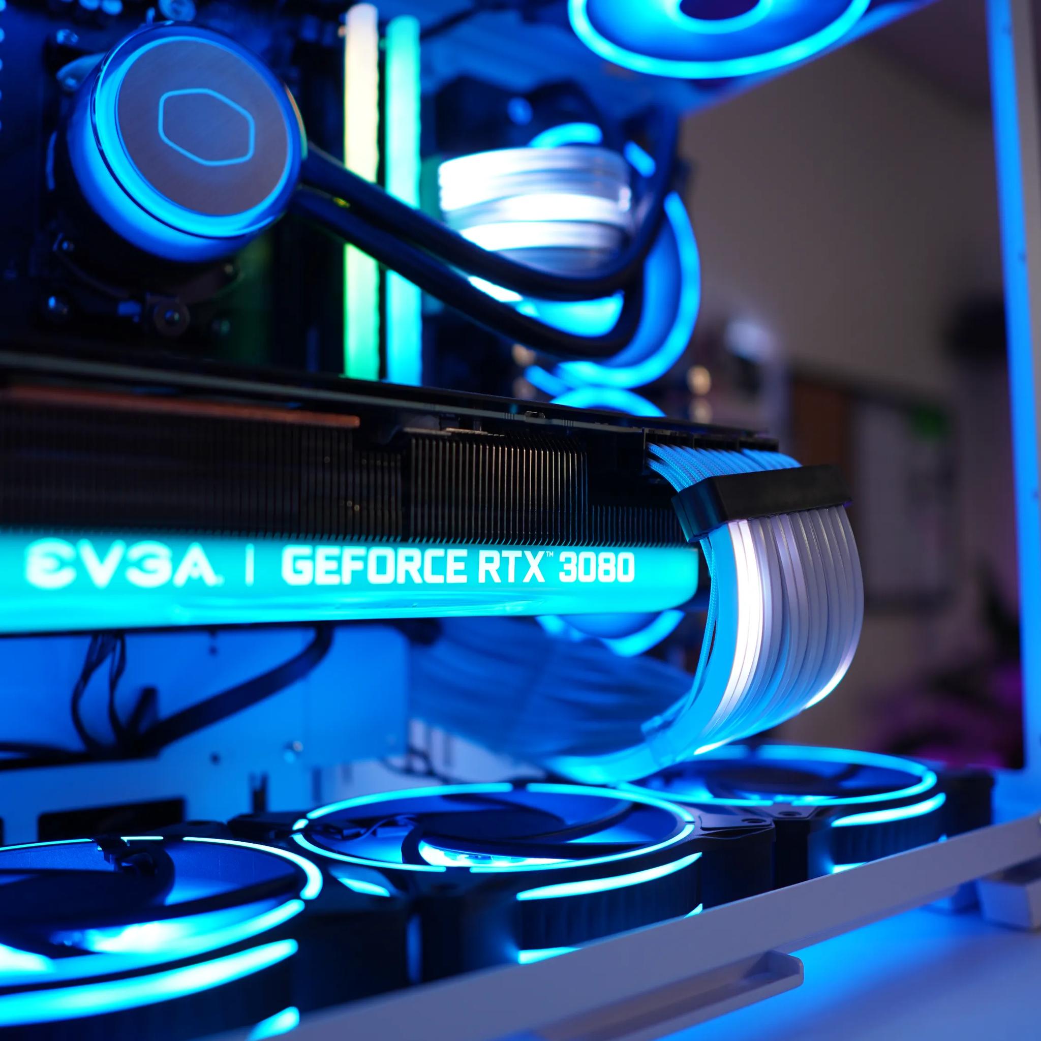EVGA RTX 3080 FTW3 + LIAN LI STRIMMER