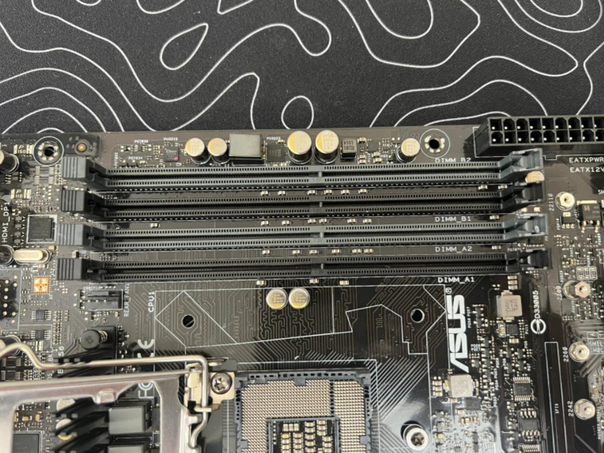 Asus P10s M WS (**Boot display but doesn't not goes to windows**)