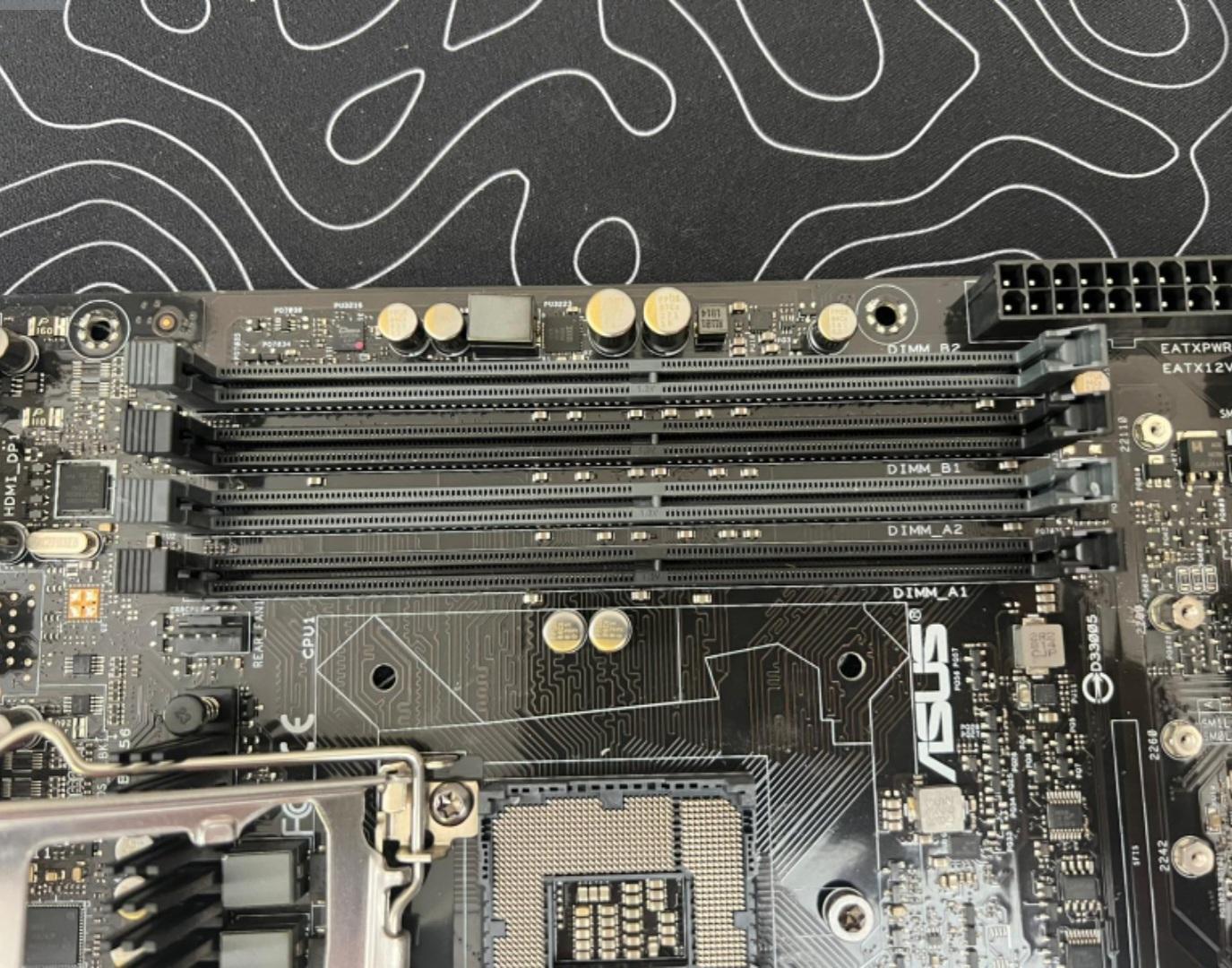 Asus P10s M WS (**Boot display but doesn't not goes to windows**)