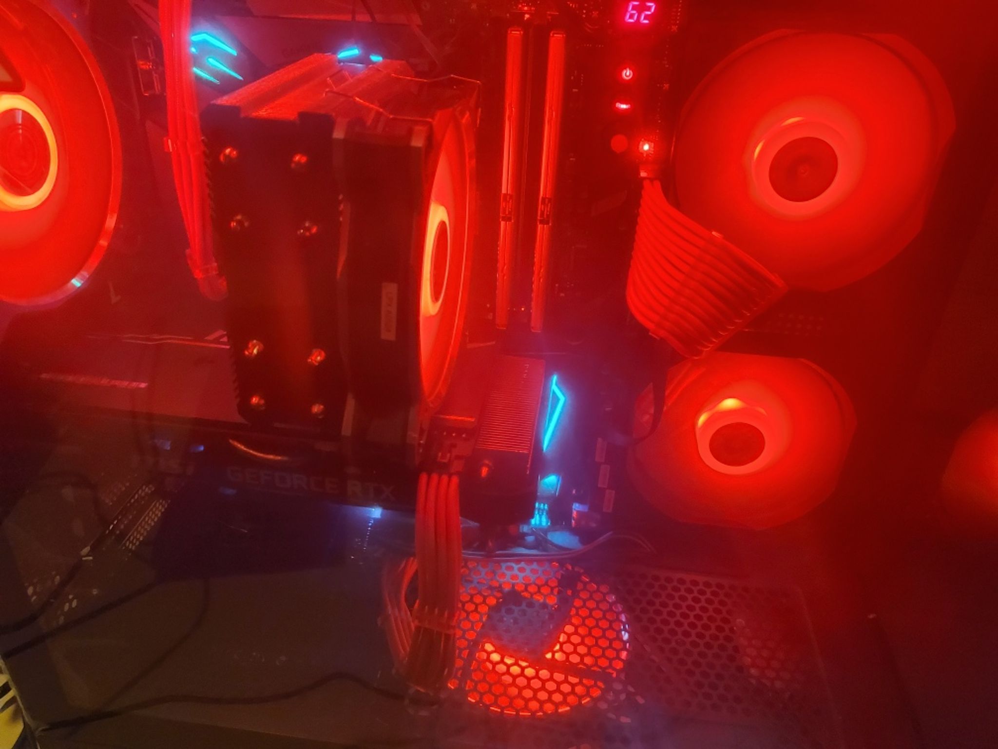 🔥"Mr. RED" 🔥 I7 8700K MSI RTX2070 32GB DDR4 3200 2TB M.2