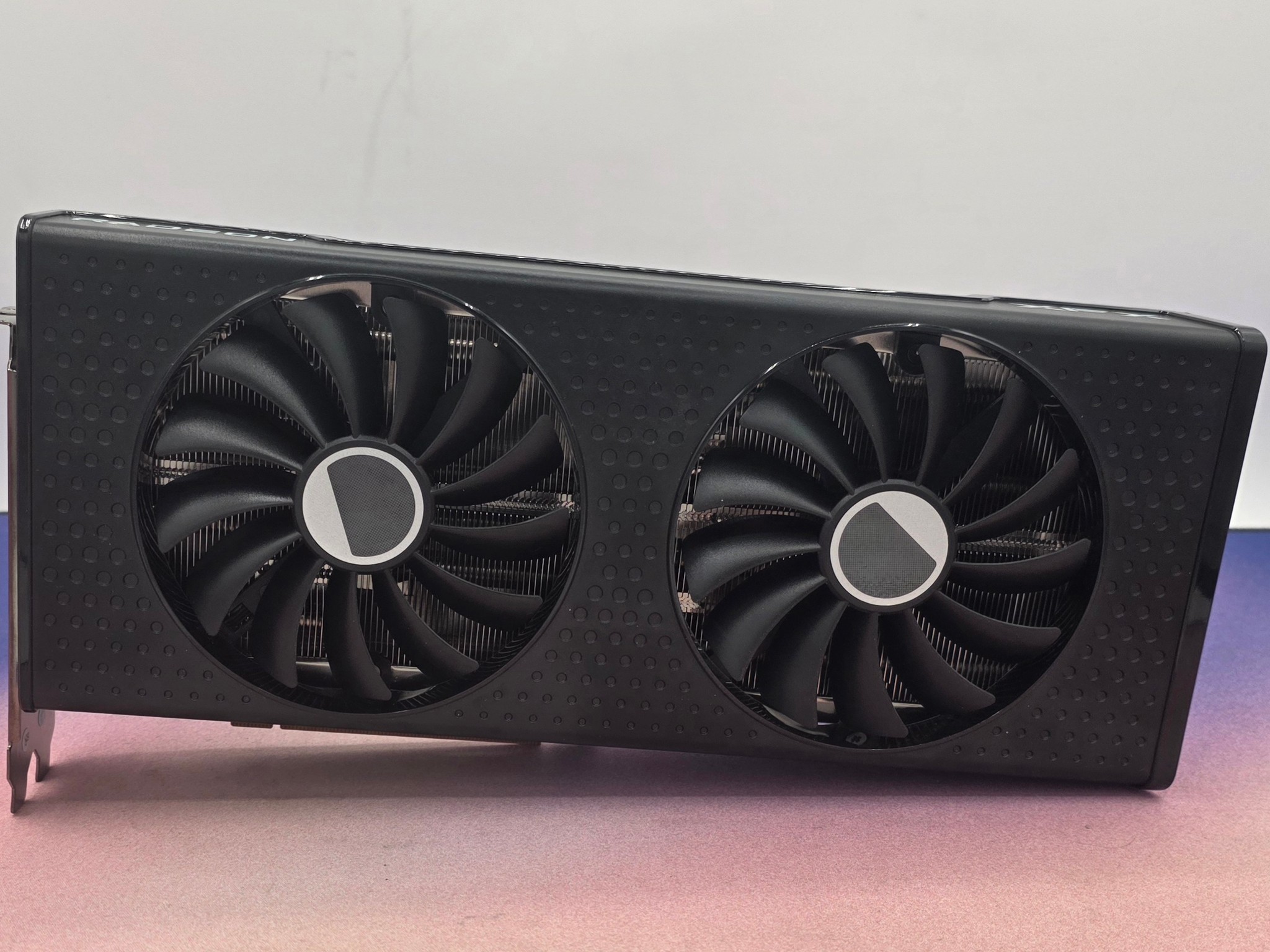 XFX Speedster SWFT210 Radeon RX 7700 XT