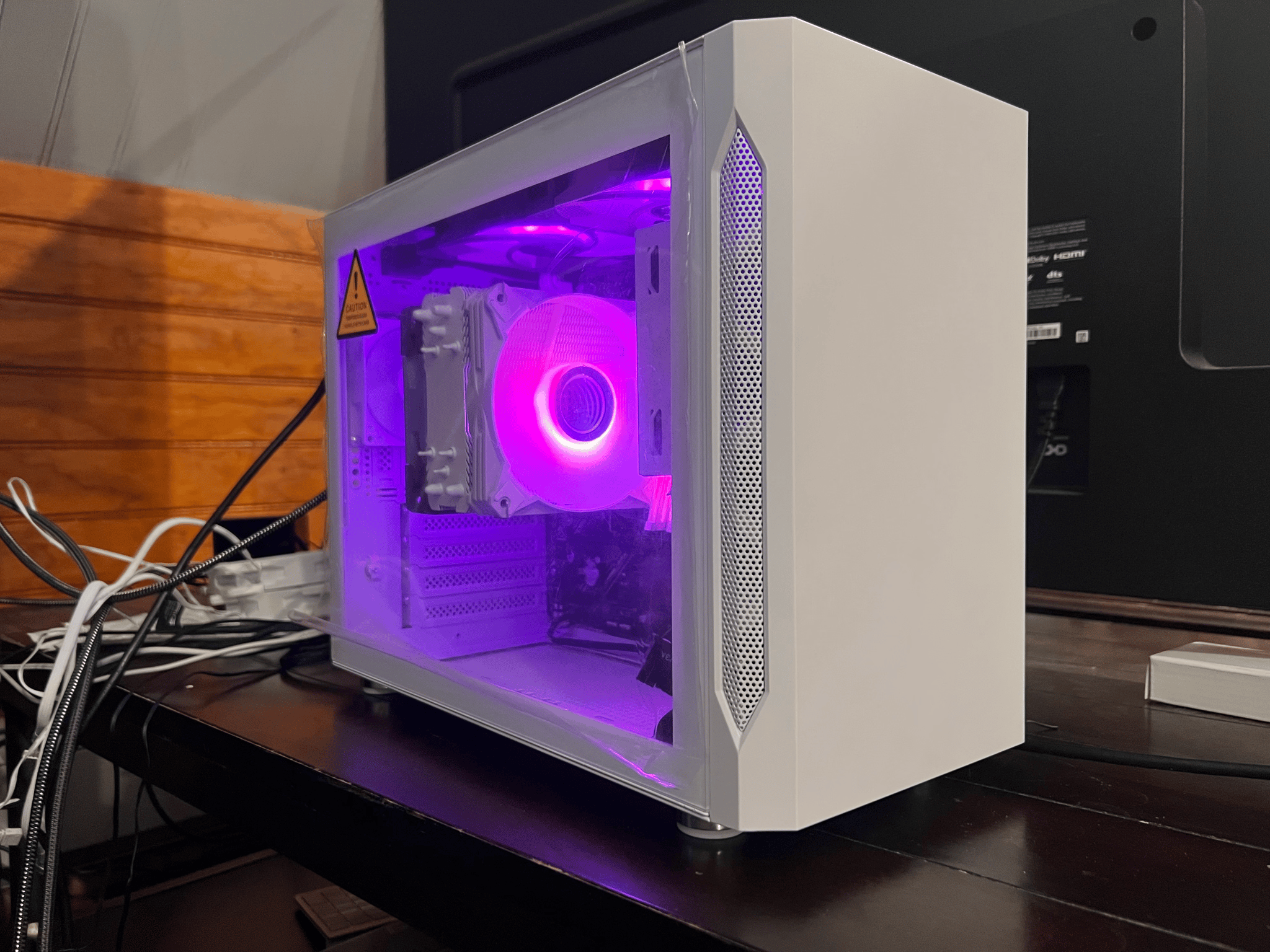 "Shoebox" / Ryzen 5 5600g Igpu gaming pc with free headset