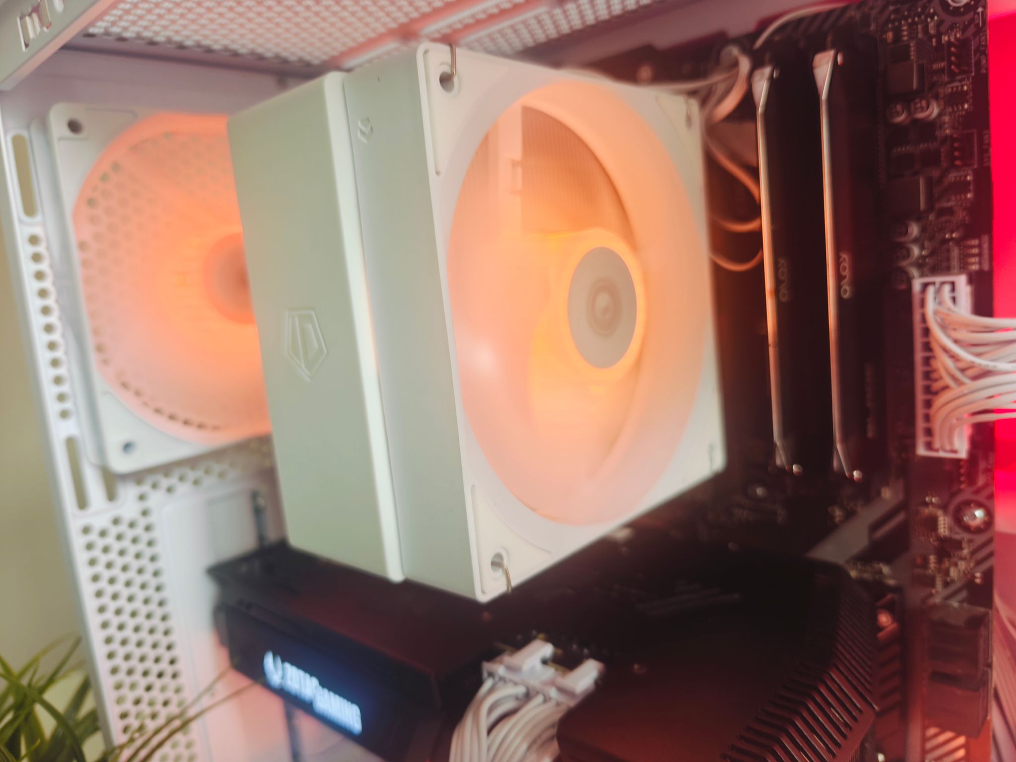 1440p RTX GAMING PC!